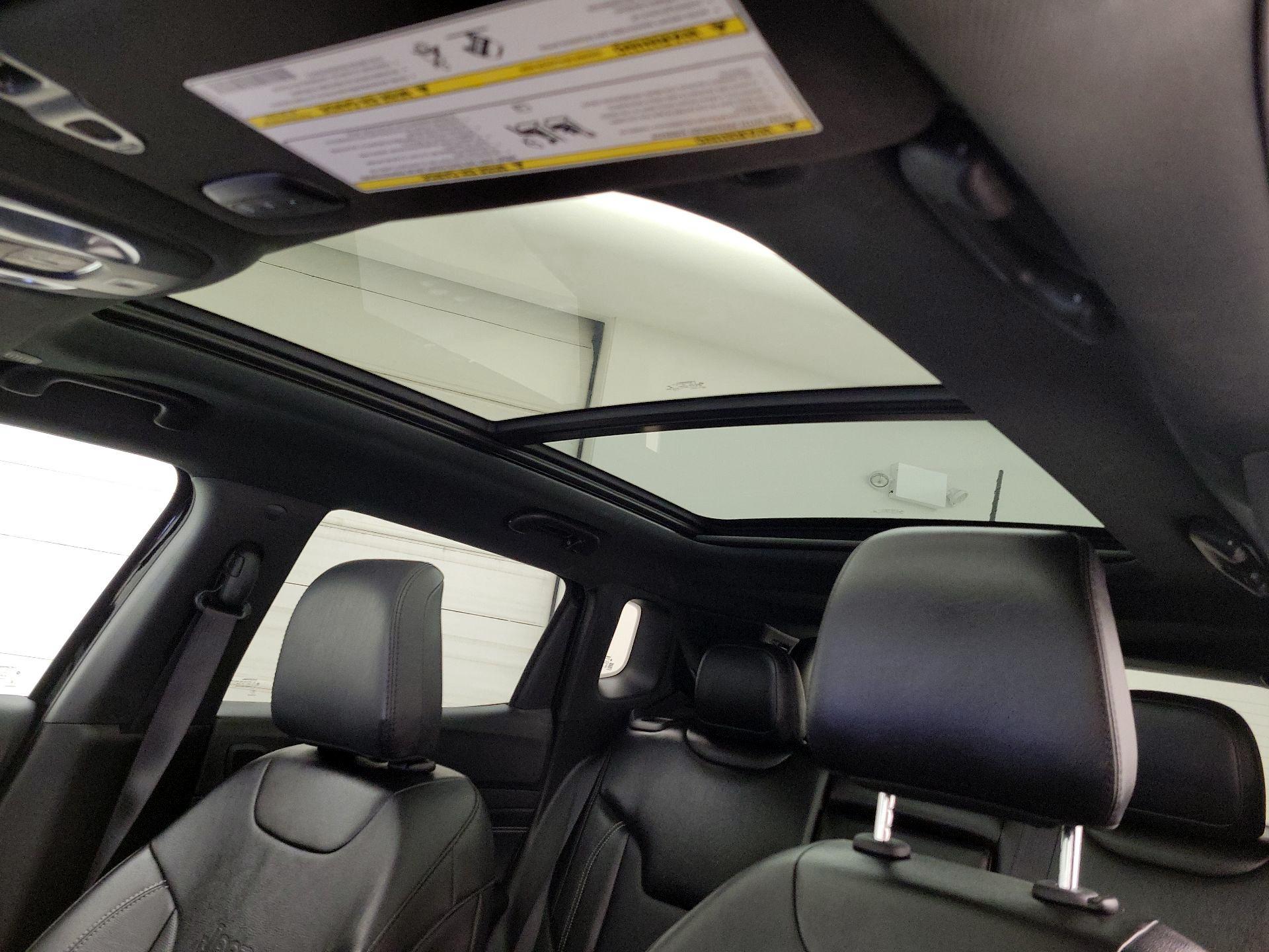 Thumbnail: 2022 Jeep Compass - 20