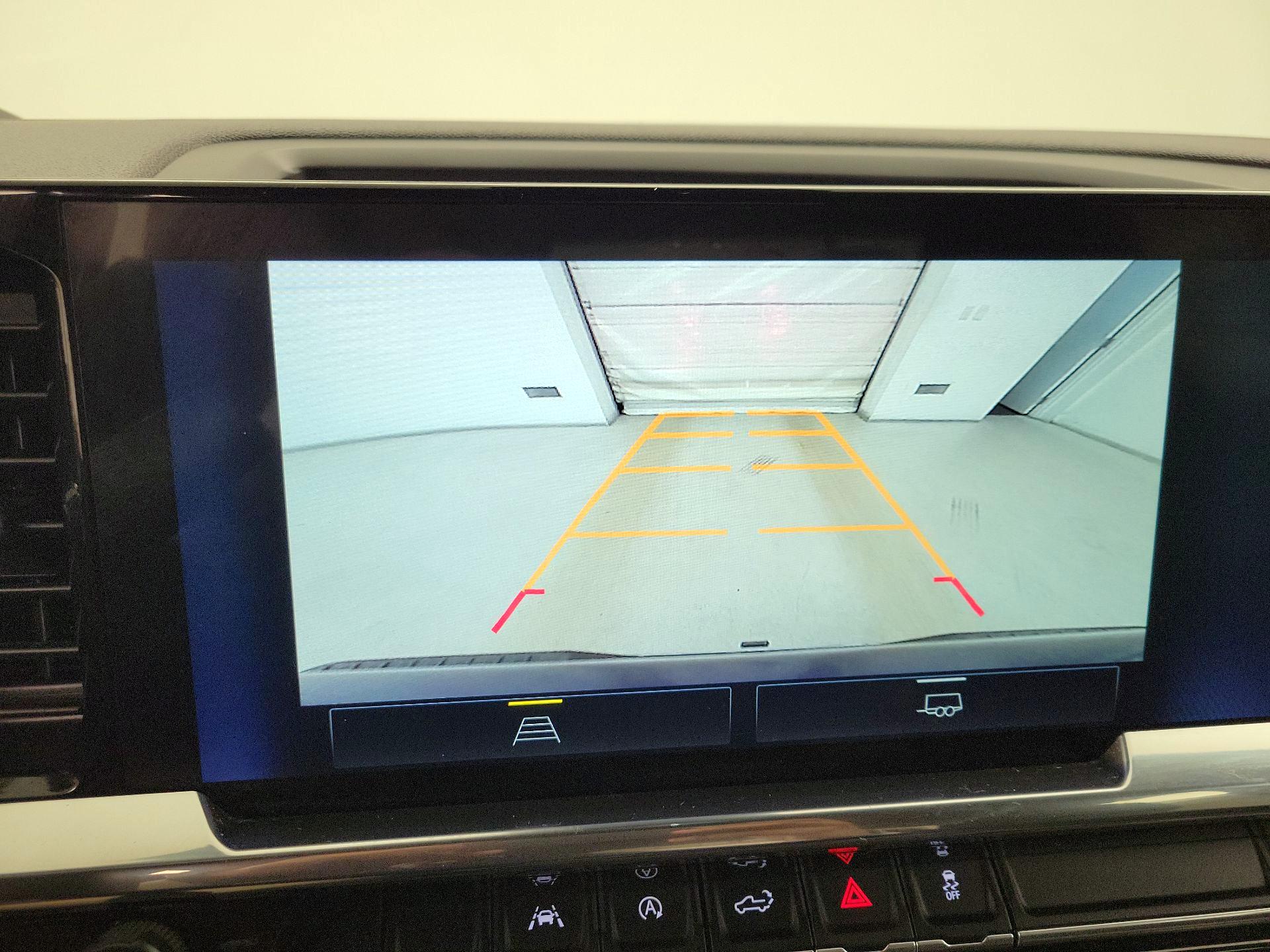 Thumbnail: 2022 Chevrolet Silverado 1500 - 15