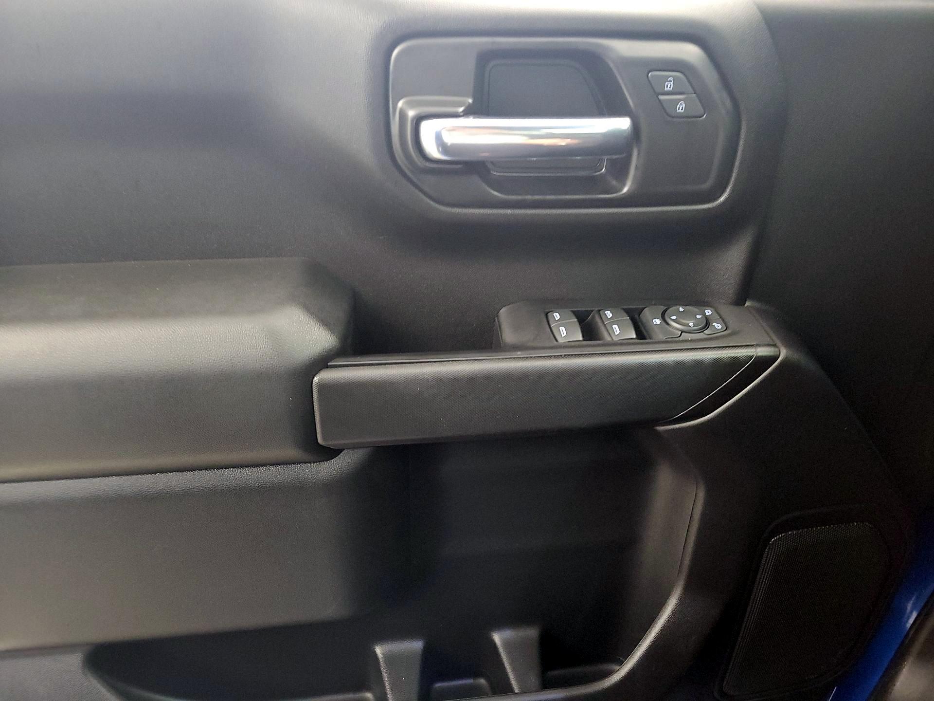 Thumbnail: 2022 Chevrolet Silverado 1500 - 12