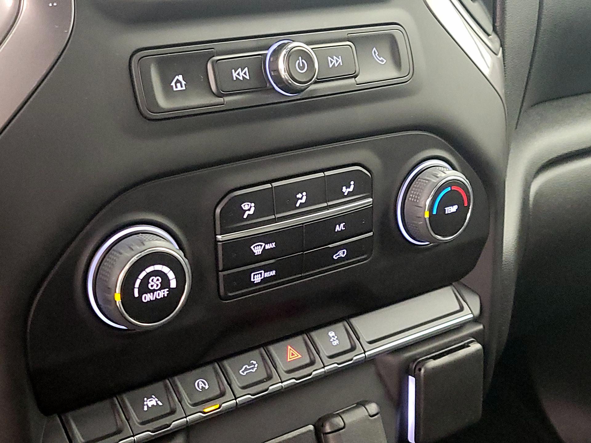 Thumbnail: 2022 Chevrolet Silverado 1500 - 16