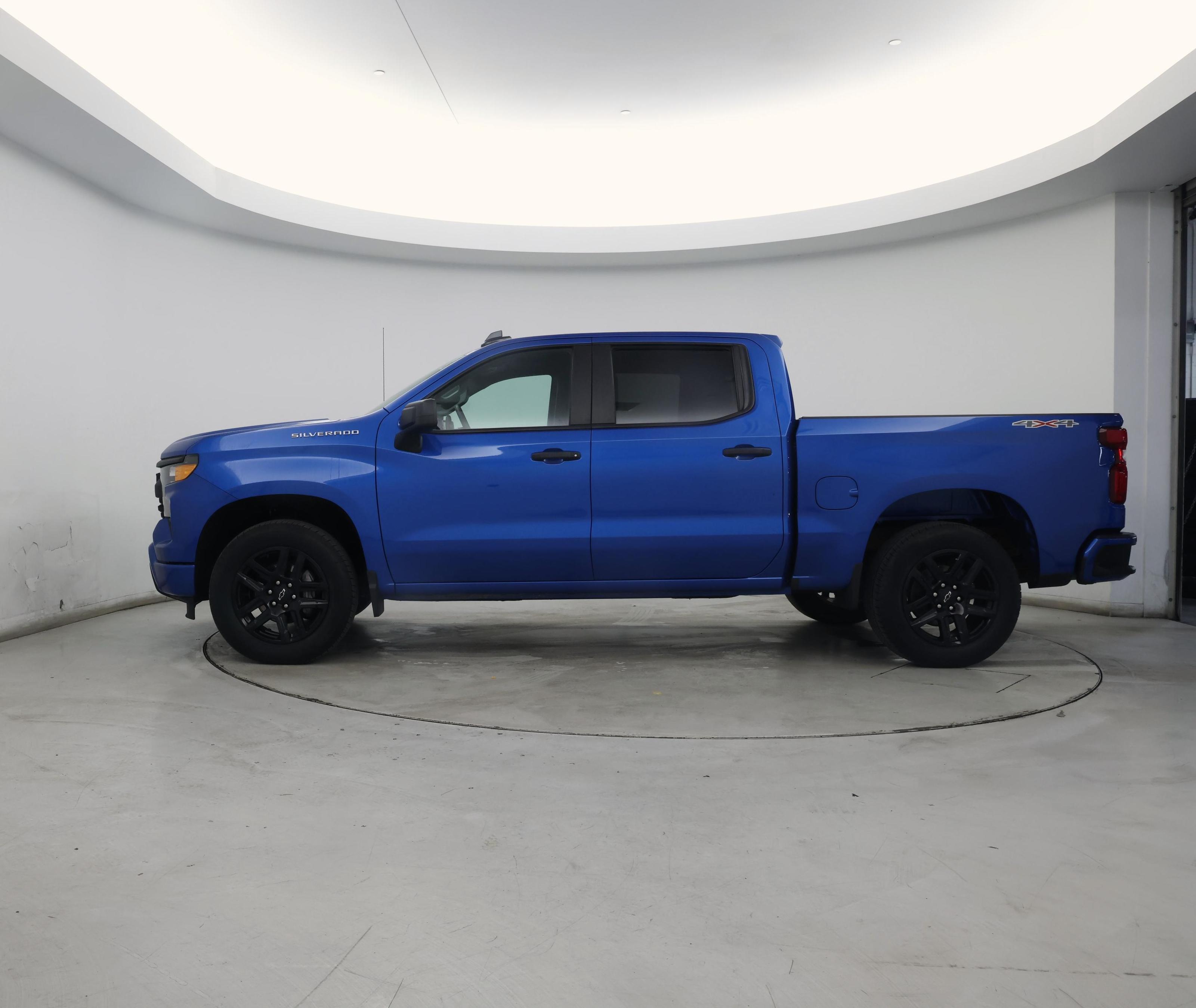 Thumbnail: 2022 Chevrolet Silverado 1500 - 3