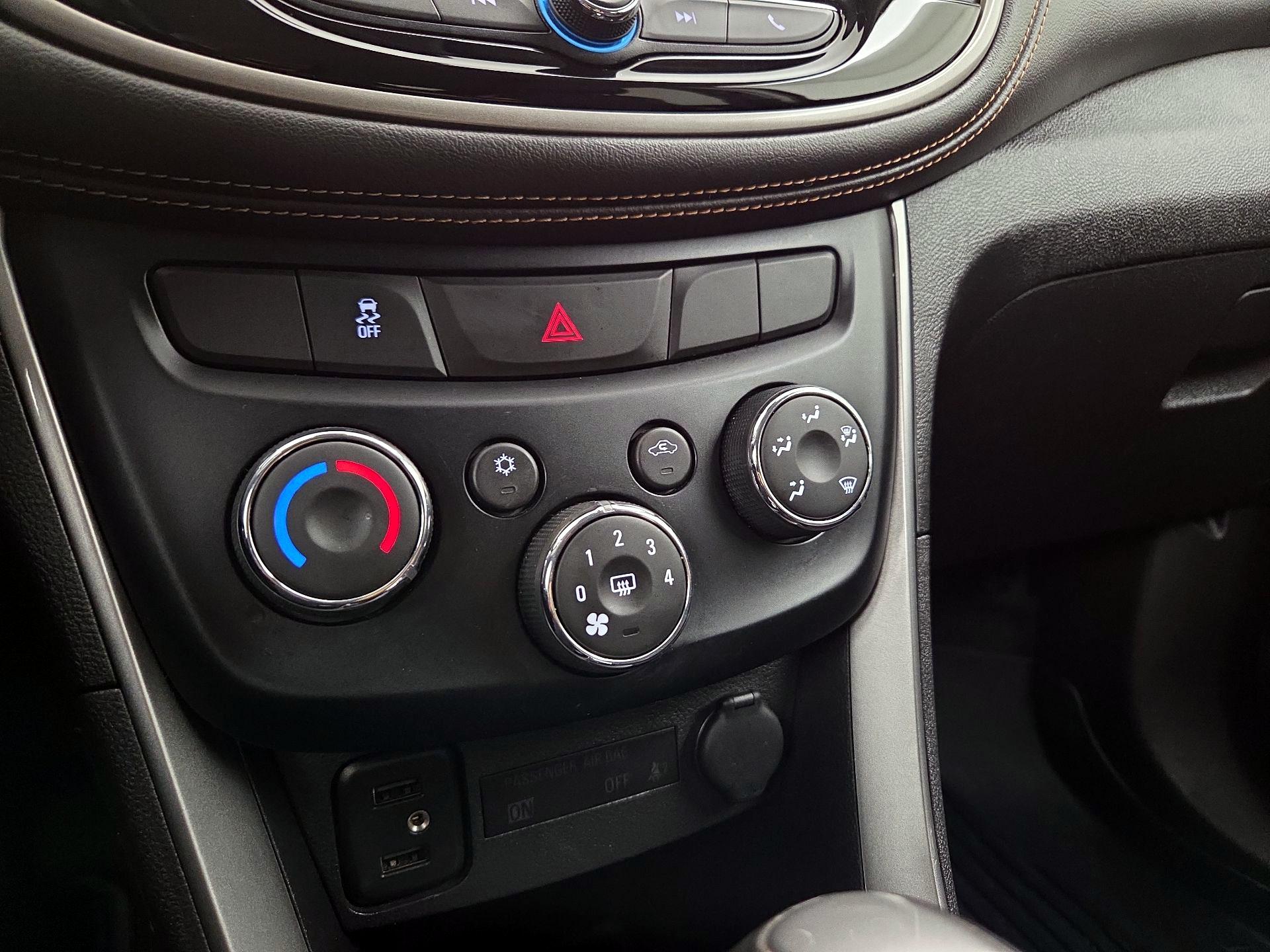 Thumbnail: 2020 Chevrolet Trax - 16