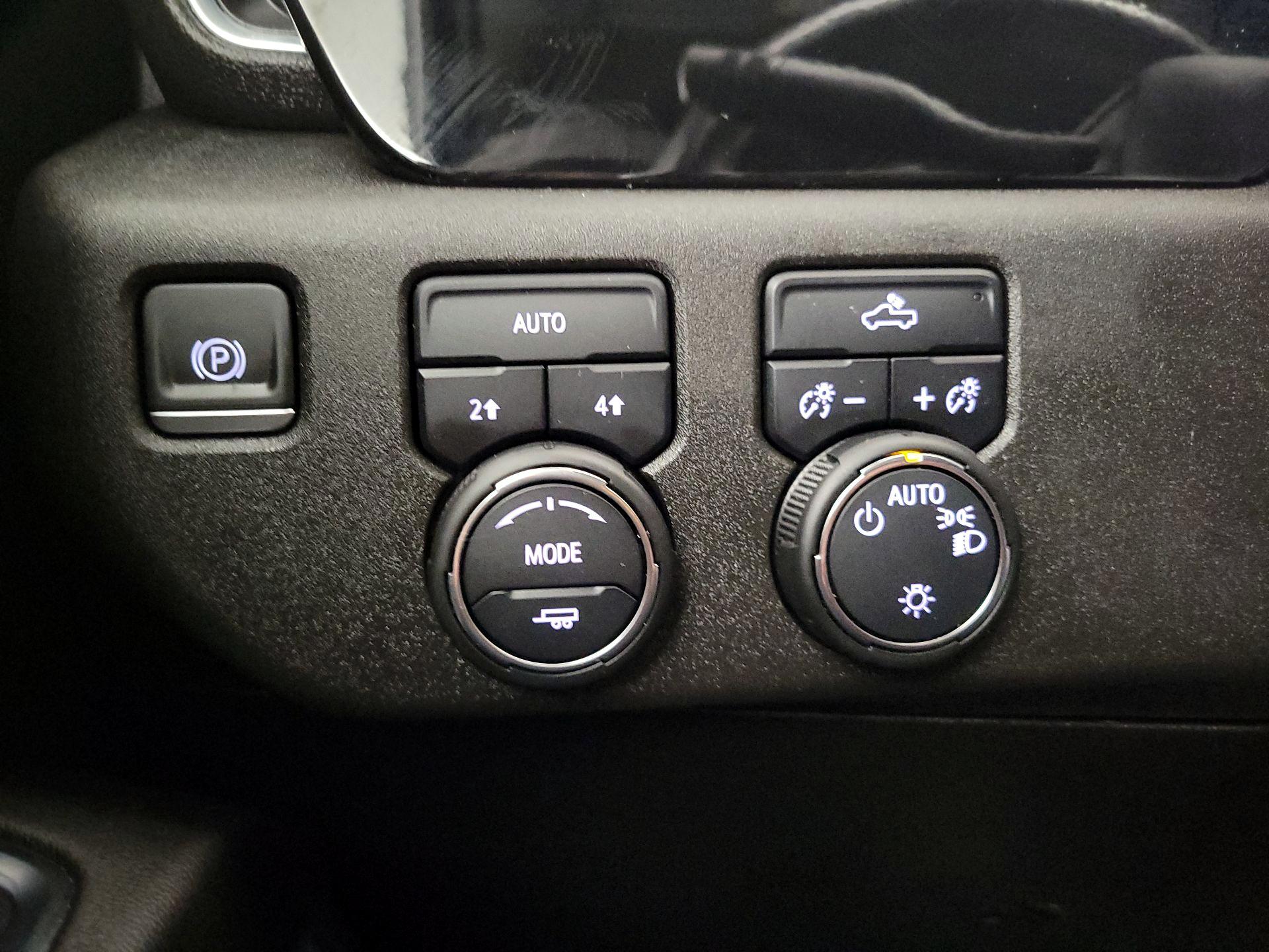 Thumbnail: 2022 Chevrolet Silverado 1500 - 13