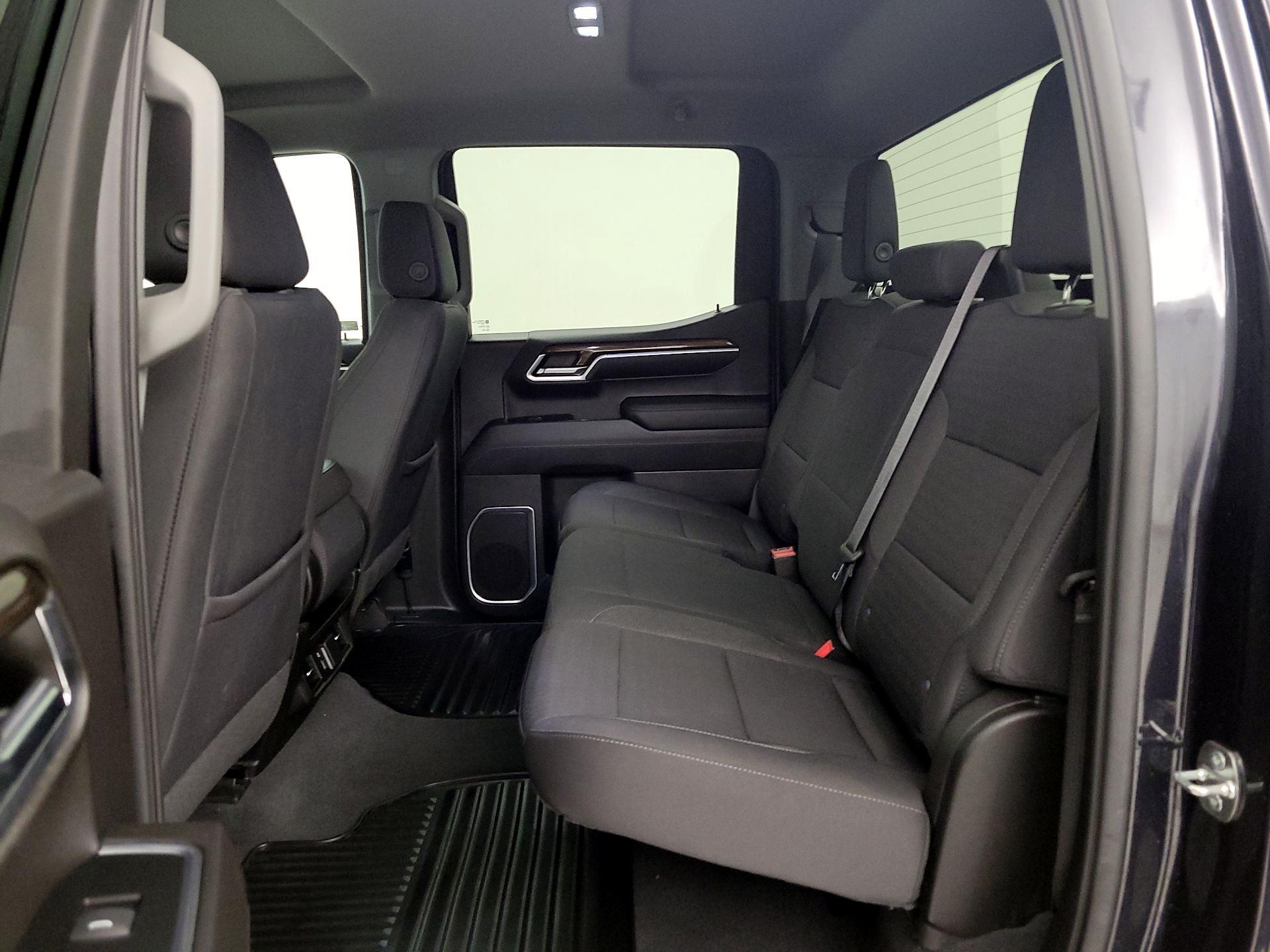 Thumbnail: 2022 Chevrolet Silverado 1500 - 19