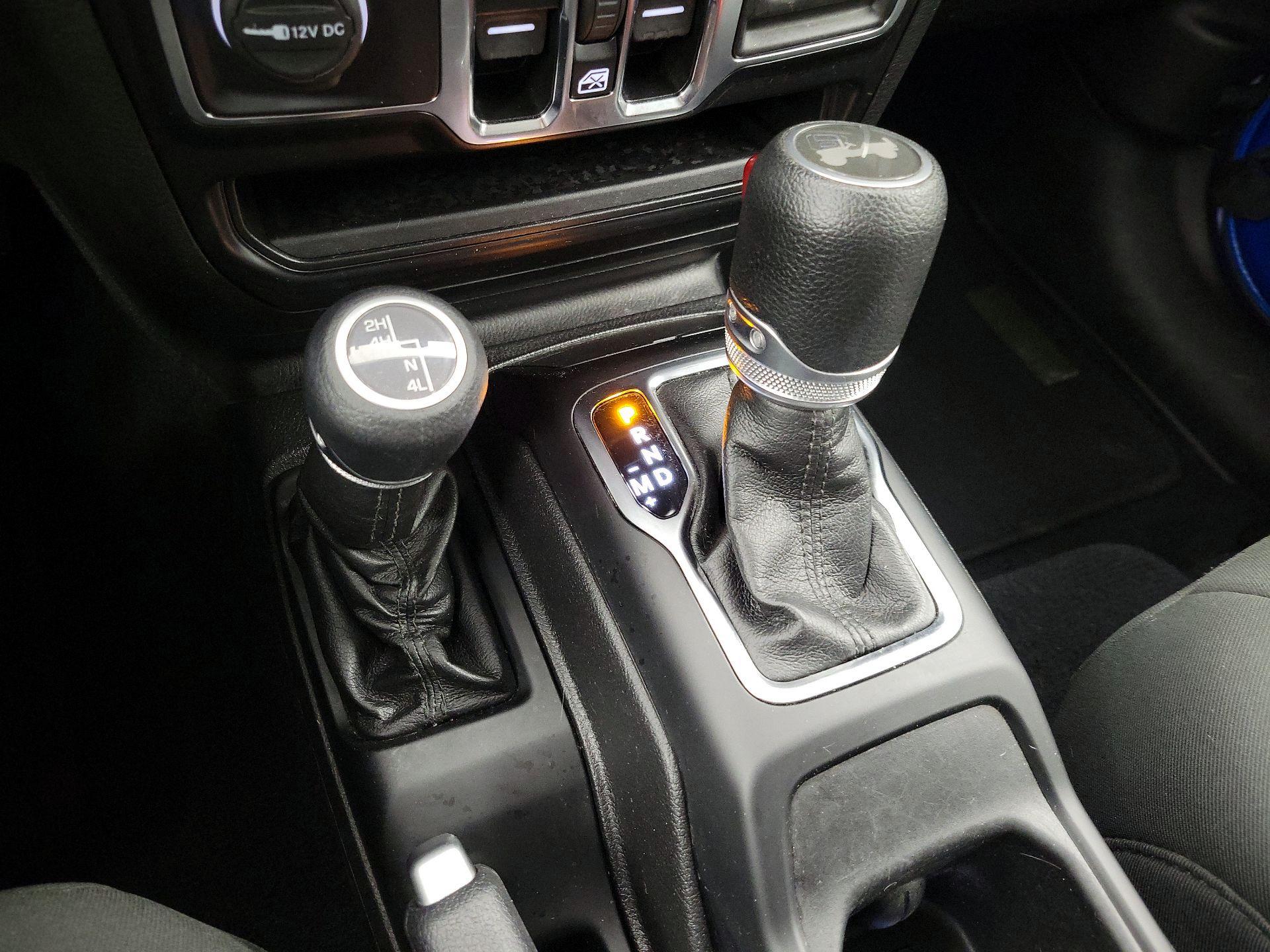 Thumbnail: 2021 Jeep Wrangler - 18