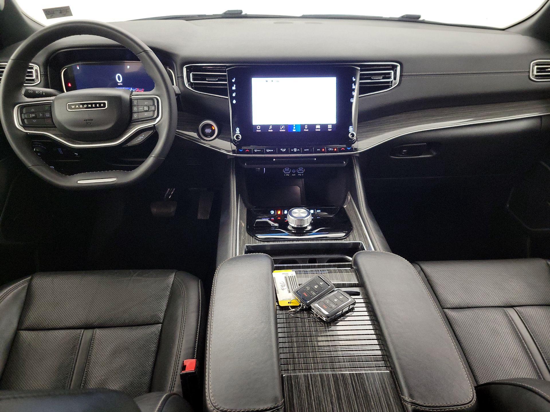 Thumbnail: 2022 Jeep Wagoneer - 9