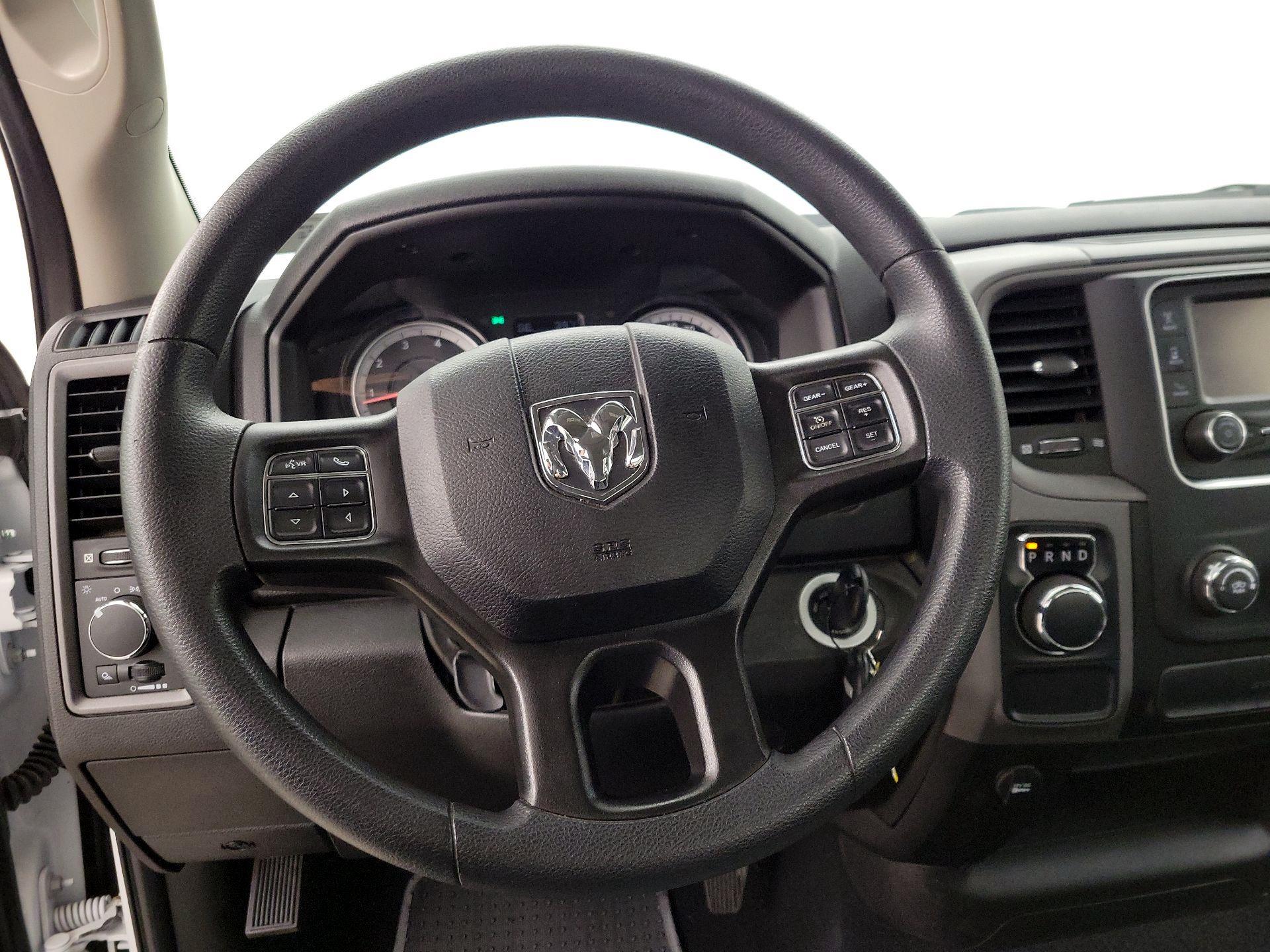 Thumbnail: 2022 RAM 1500 Classic - 10