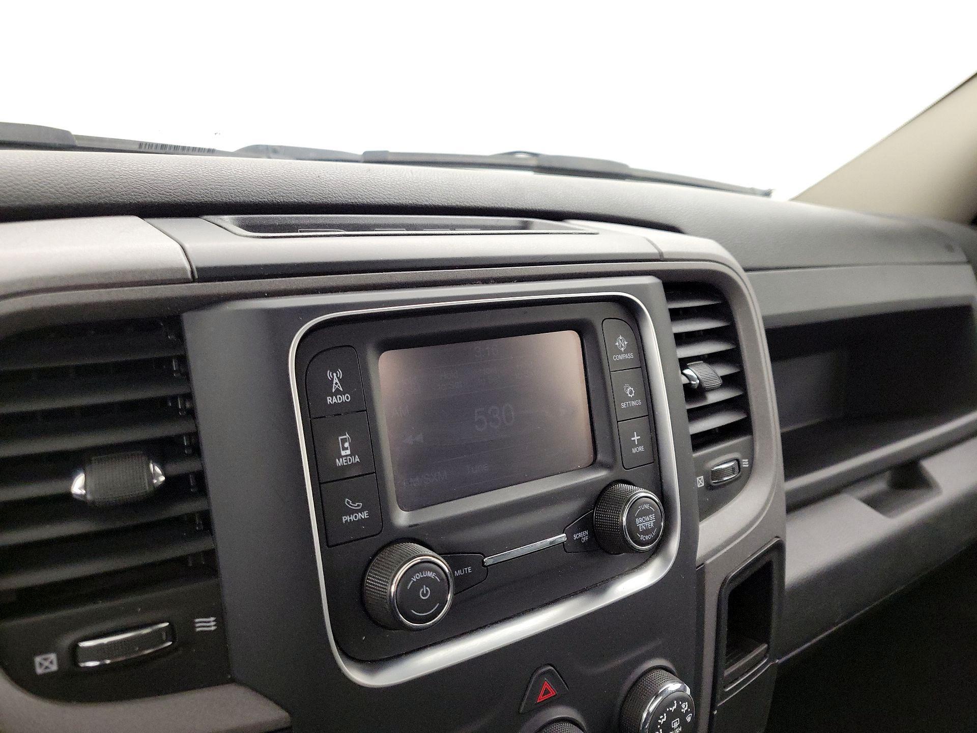 Thumbnail: 2022 RAM 1500 Classic - 15