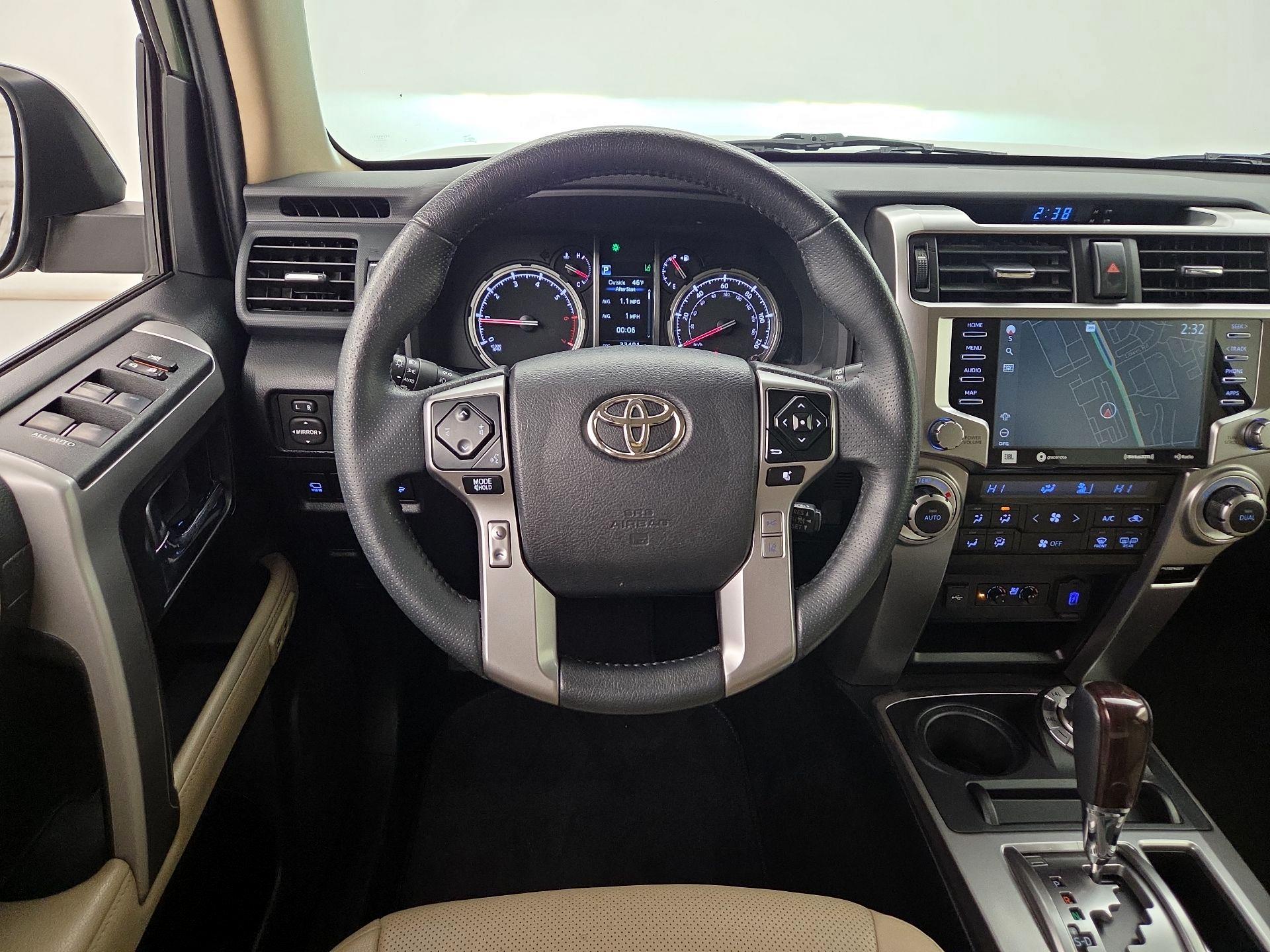 Thumbnail: 2022 Toyota 4Runner - 10