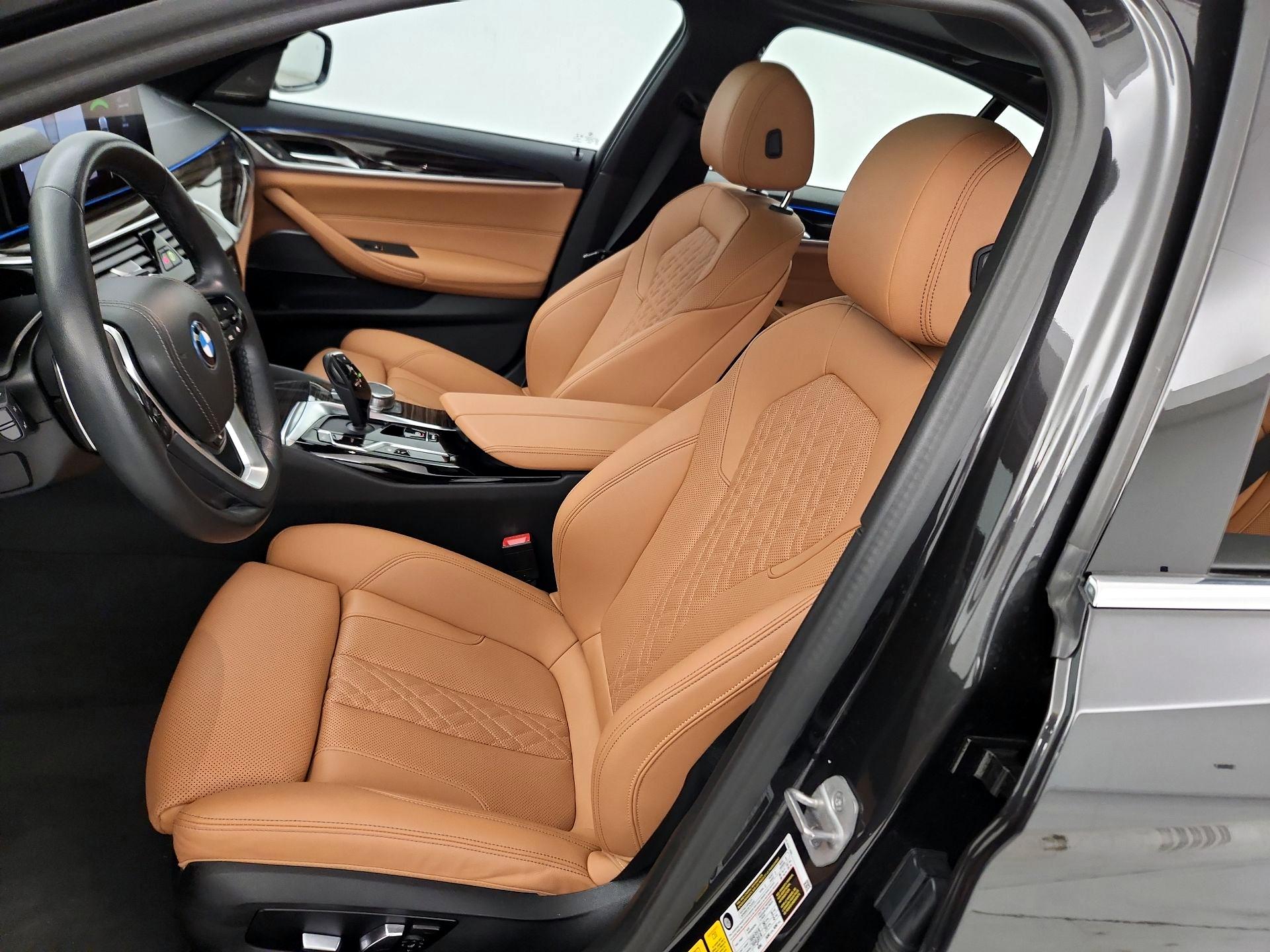 Thumbnail: 2023 BMW 5 Series - 11