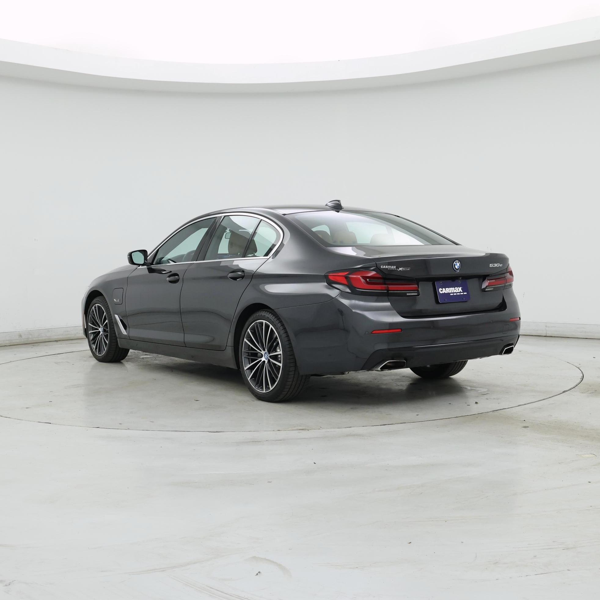 Thumbnail: 2023 BMW 5 Series - 2