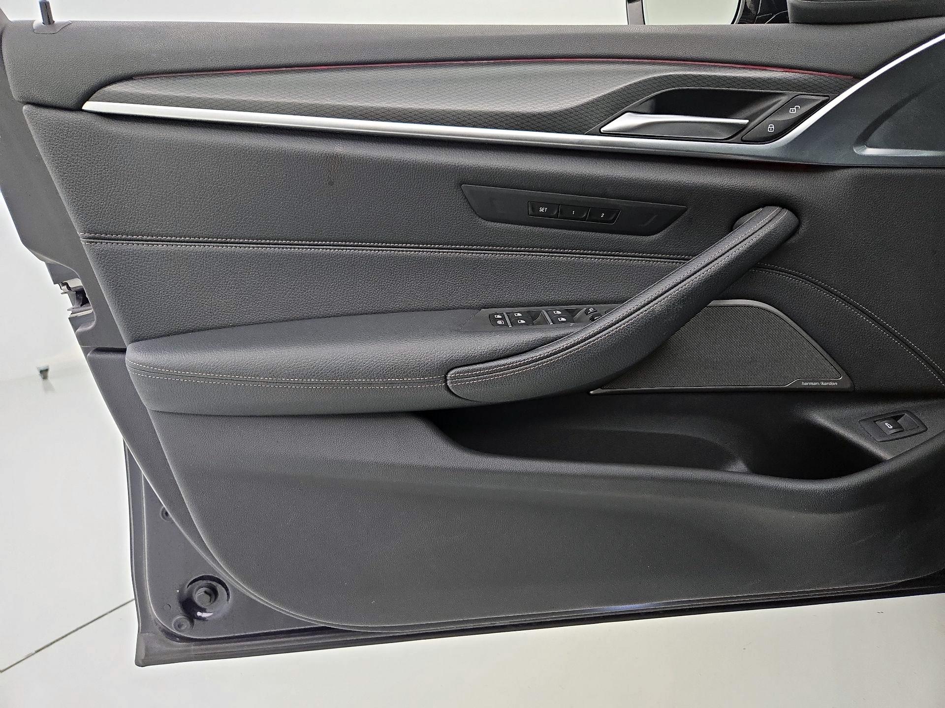 Thumbnail: 2023 BMW 5 Series - 12