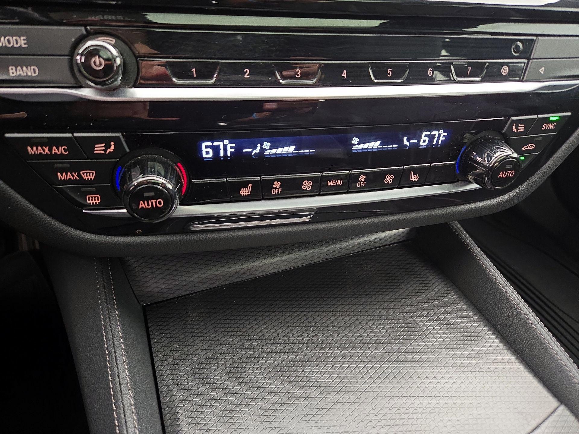 Thumbnail: 2023 BMW 5 Series - 17