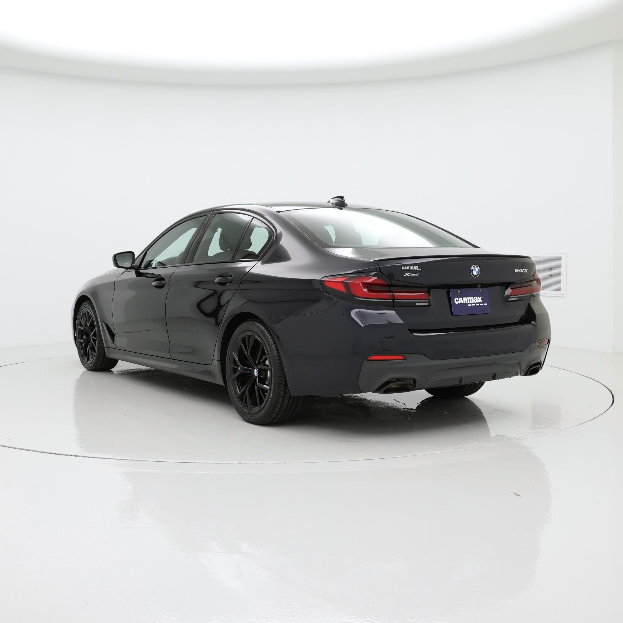 Thumbnail: 2023 BMW 5 Series - 2