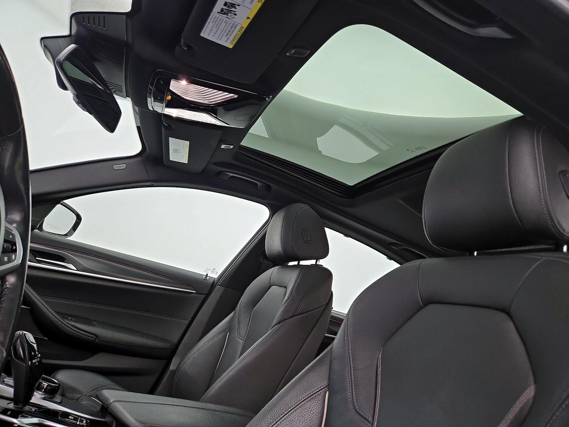 Thumbnail: 2023 BMW 5 Series - 20