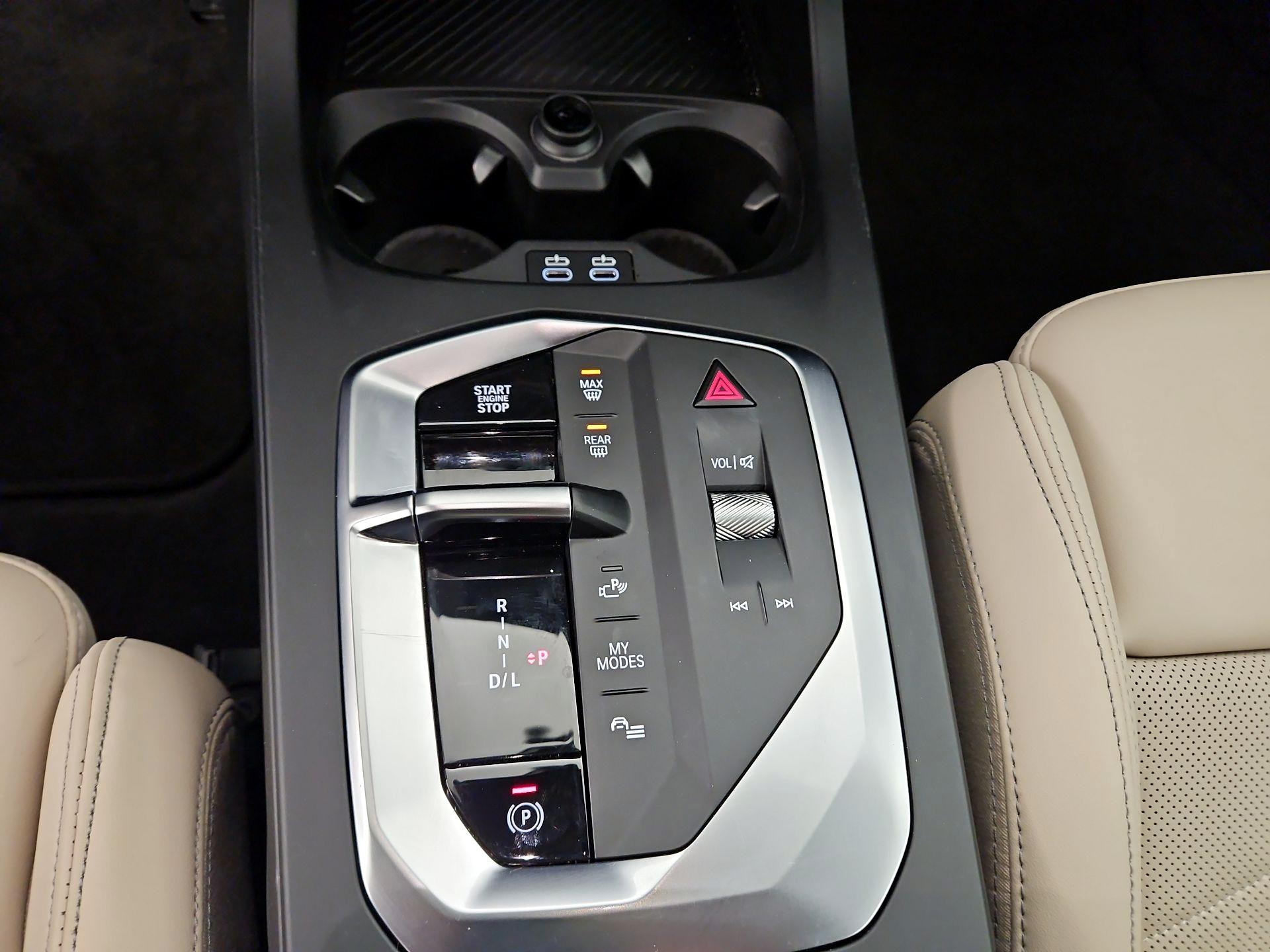 Thumbnail: 2025 BMW 2 Series - 18