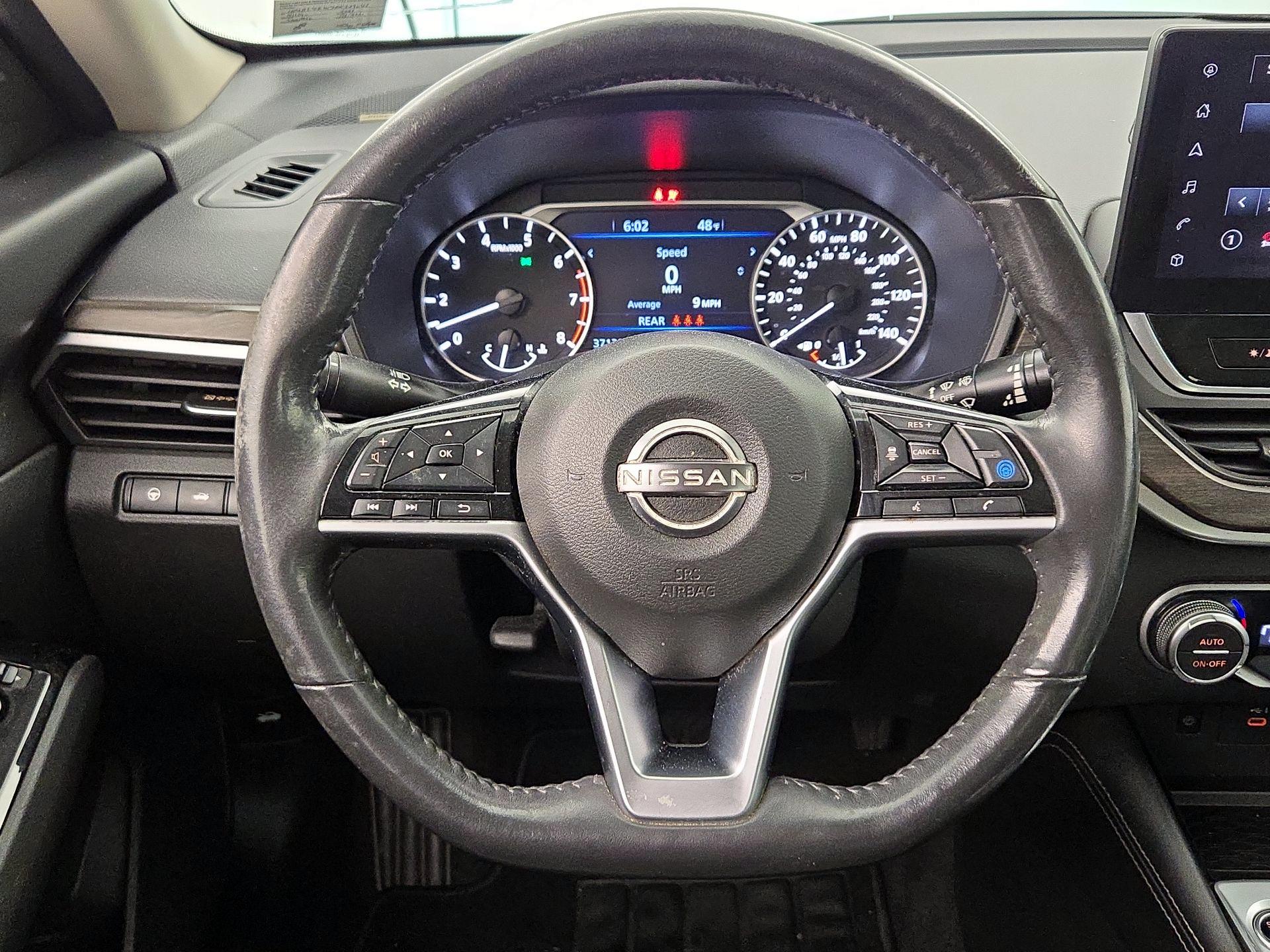 Thumbnail: 2023 Nissan Altima - 10