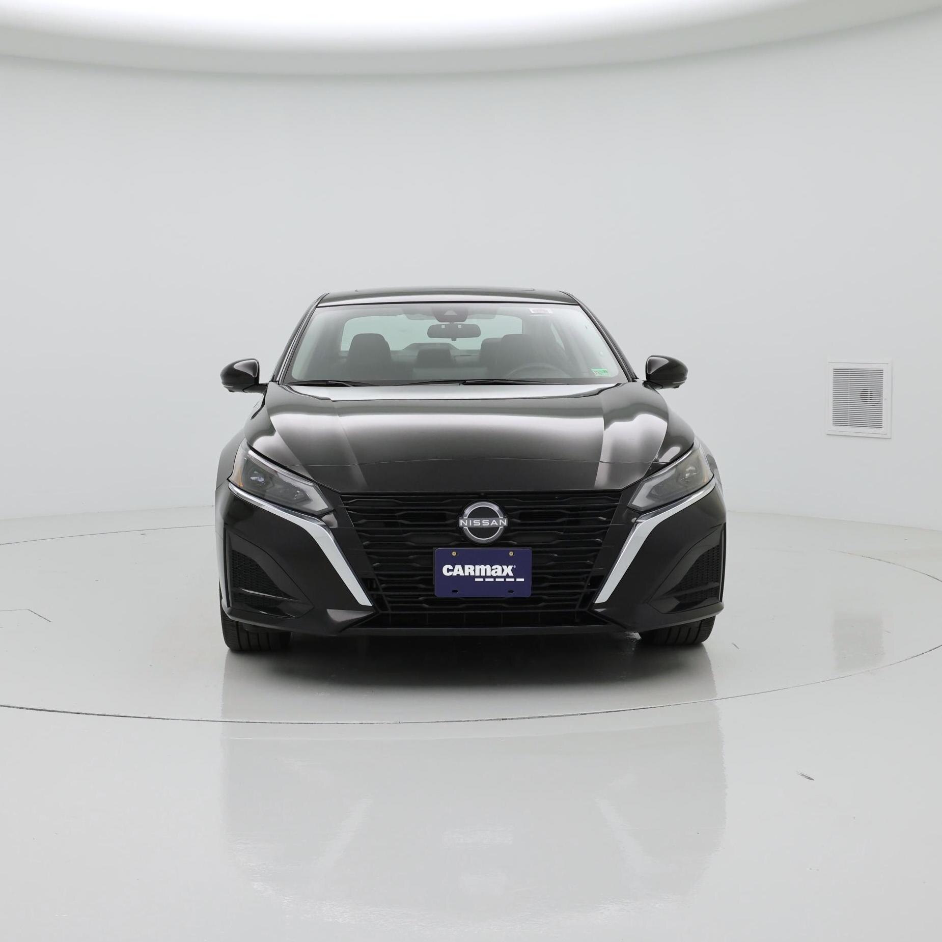 Thumbnail: 2023 Nissan Altima - 5