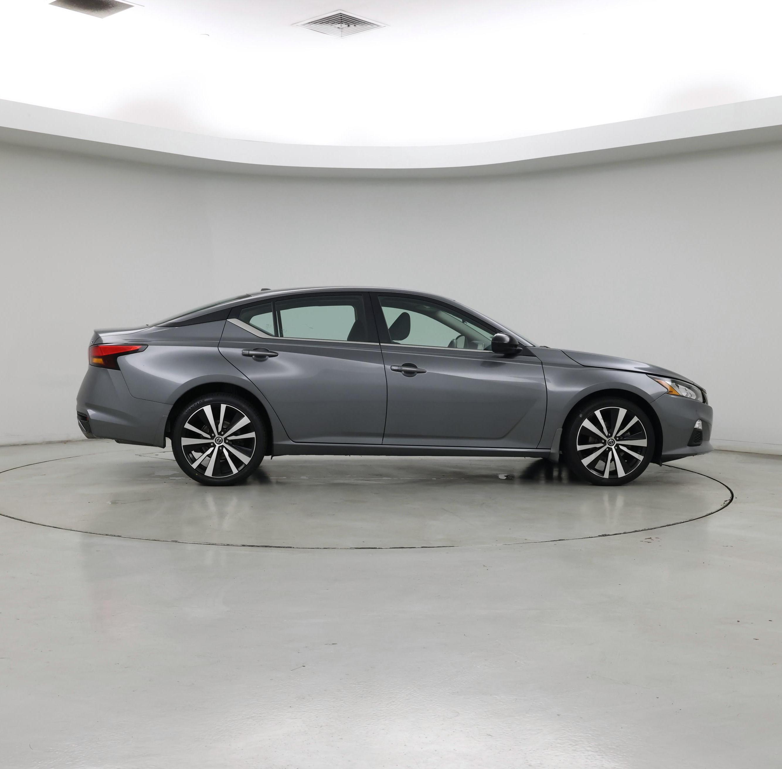 Thumbnail: 2022 Nissan Altima - 7