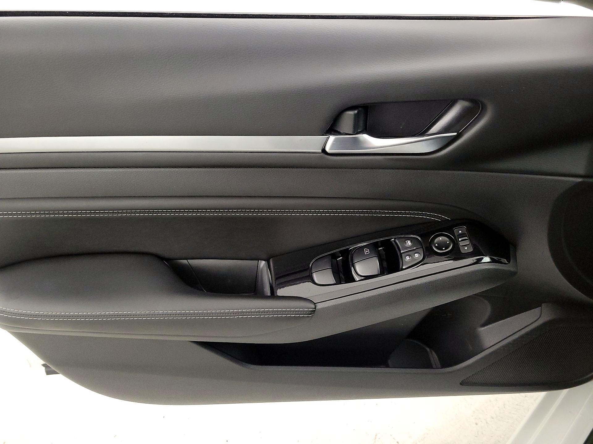 Thumbnail: 2023 Nissan Altima - 12