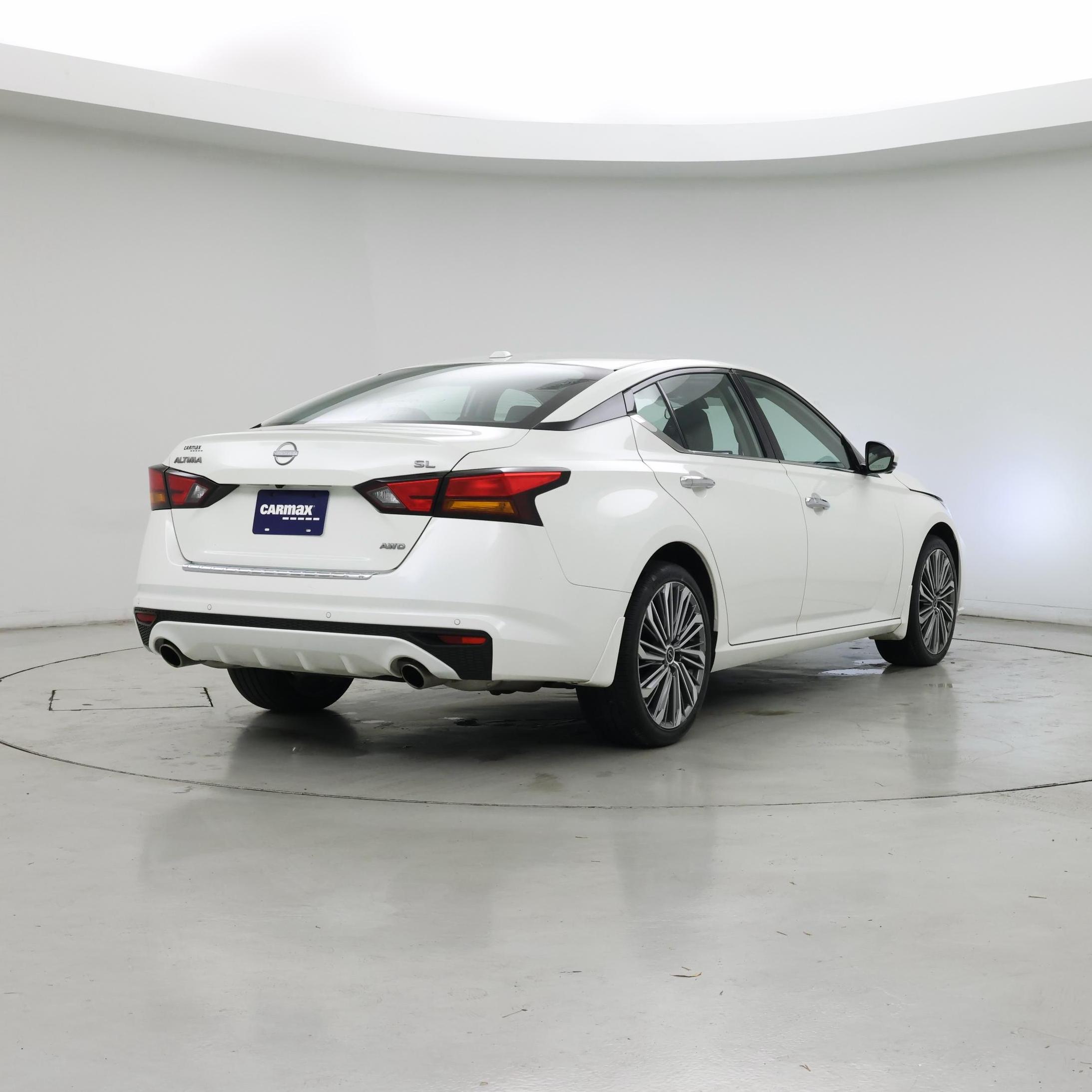 Thumbnail: 2023 Nissan Altima - 8