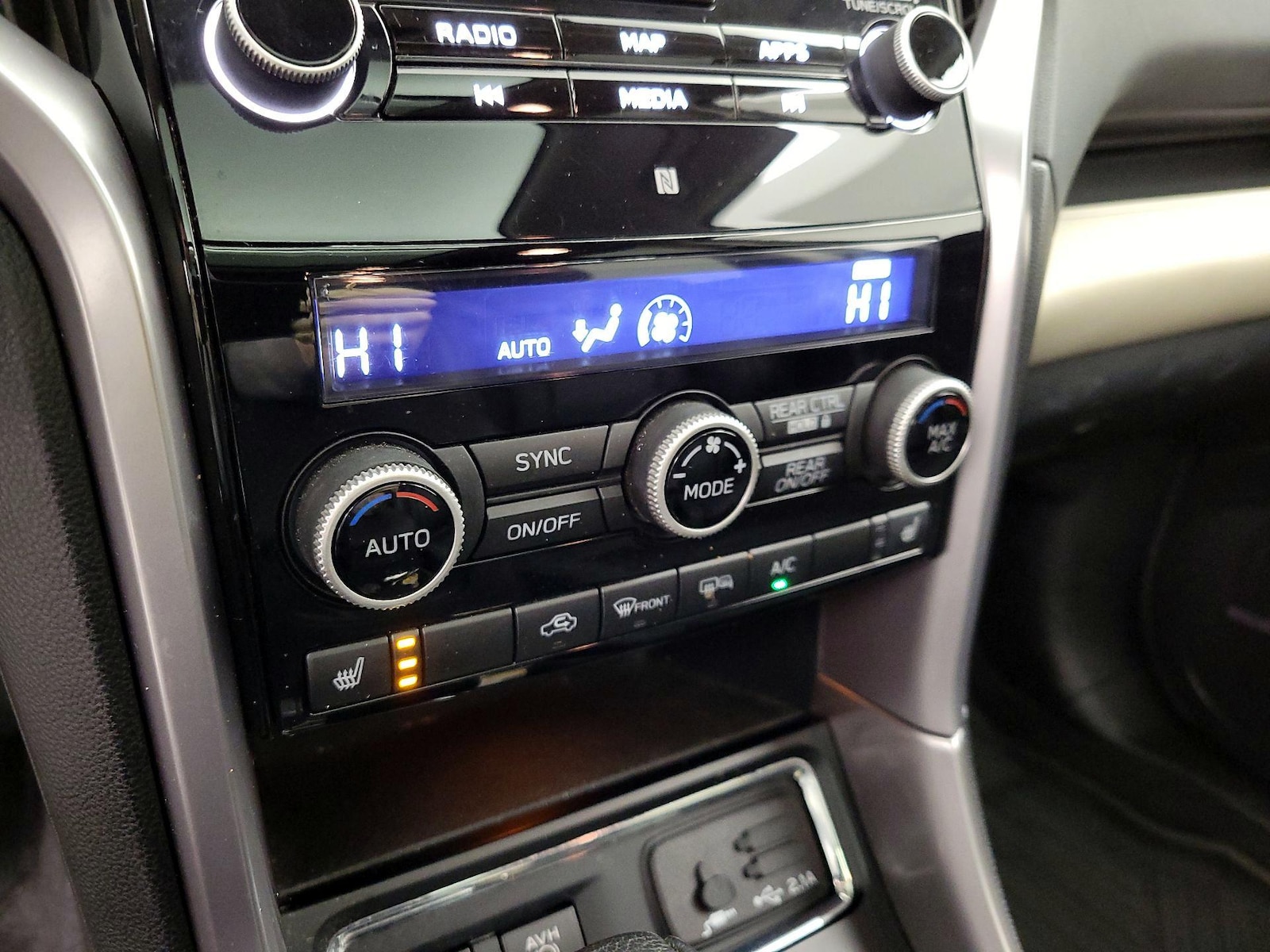 2022 Subaru Ascent Limited - Photo 18