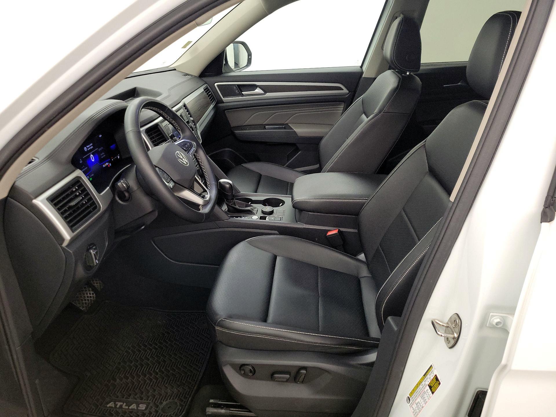 Thumbnail: 2022 Volkswagen Atlas - 11