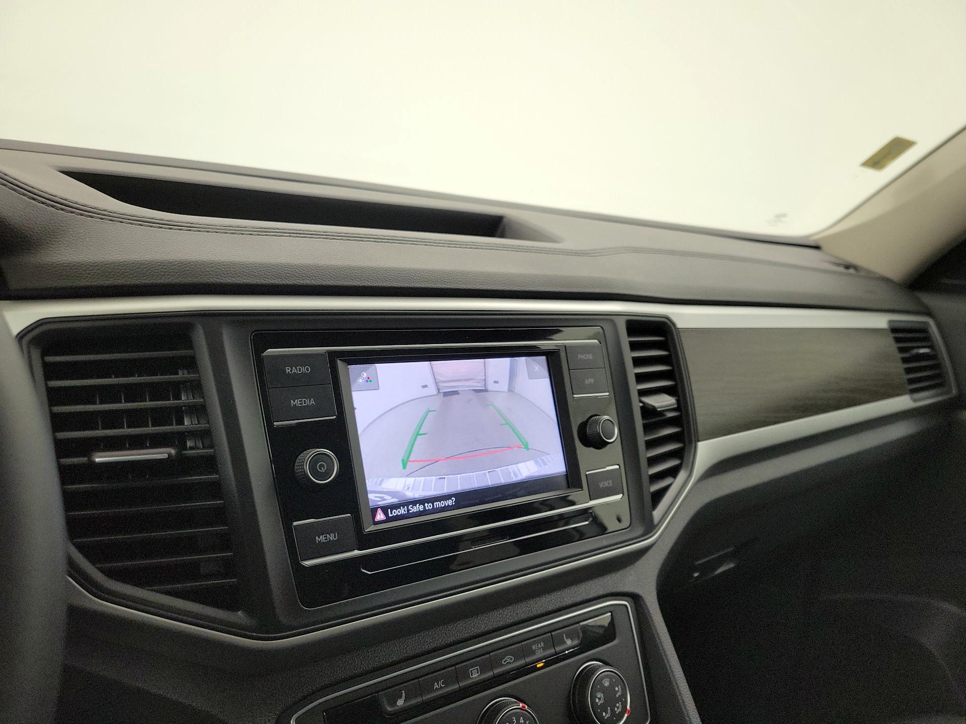 Thumbnail: 2022 Volkswagen Atlas - 14