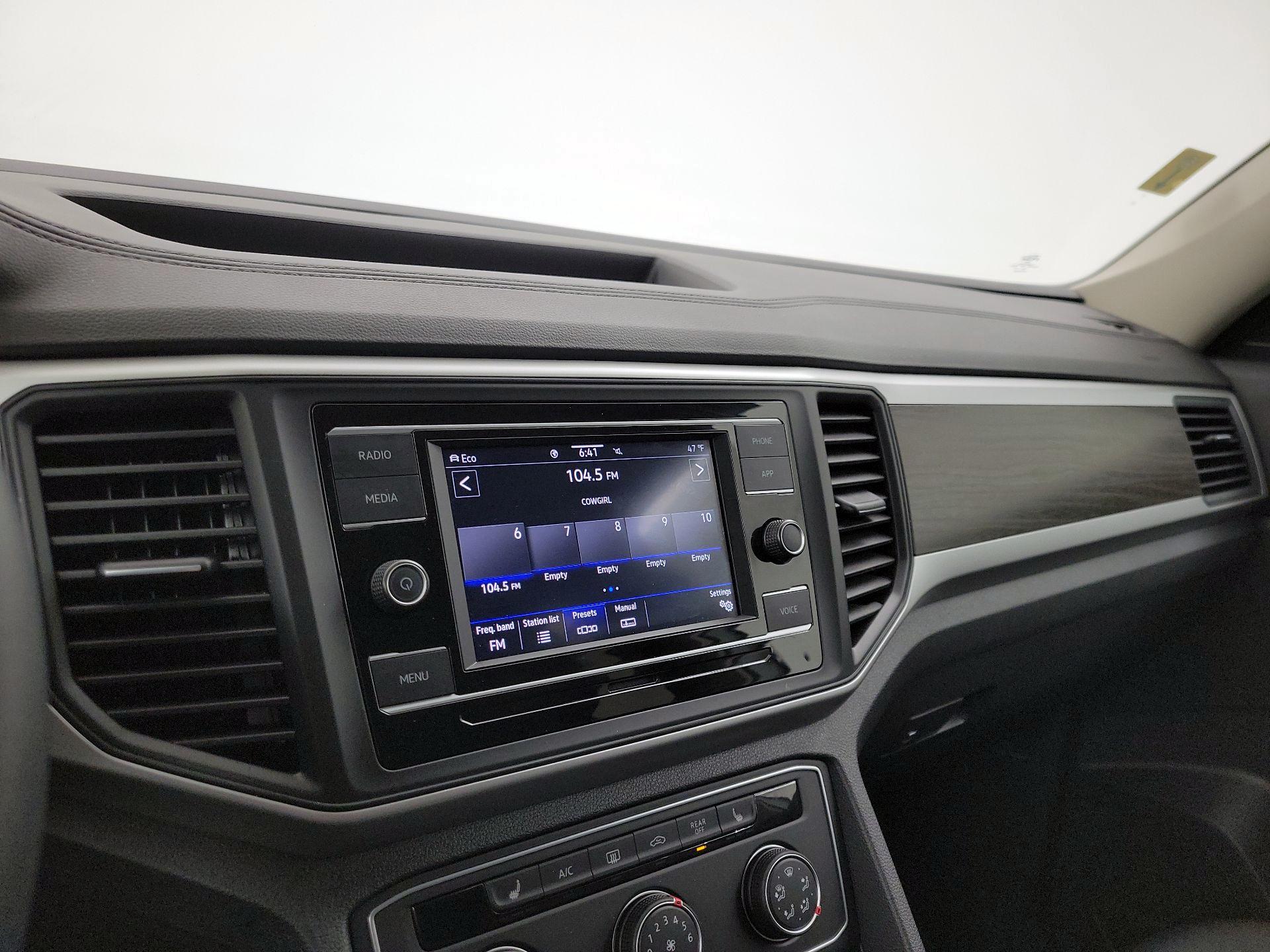 Thumbnail: 2022 Volkswagen Atlas - 15