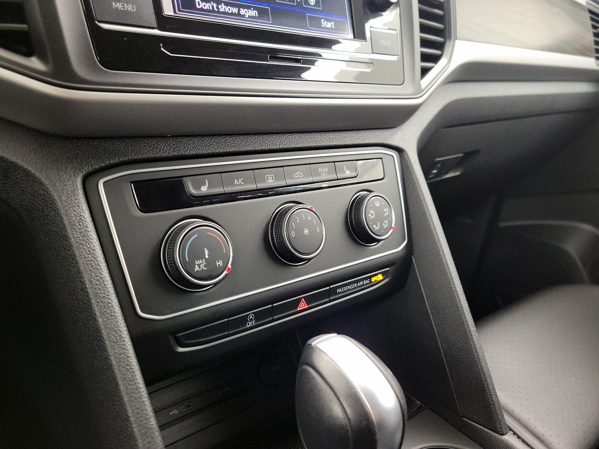 Thumbnail: 2022 Volkswagen Atlas - 16