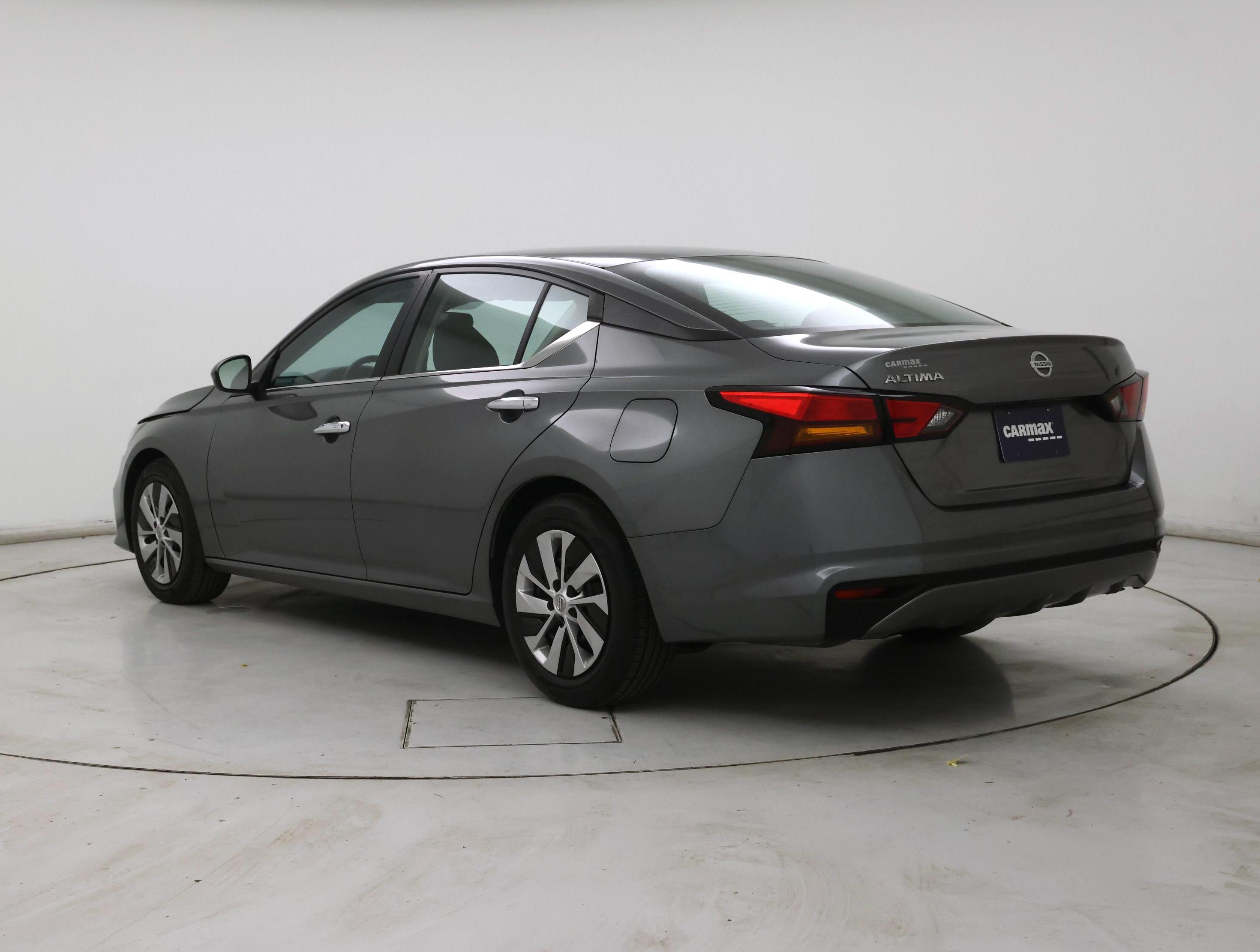 Thumbnail: 2022 Nissan Altima - 2