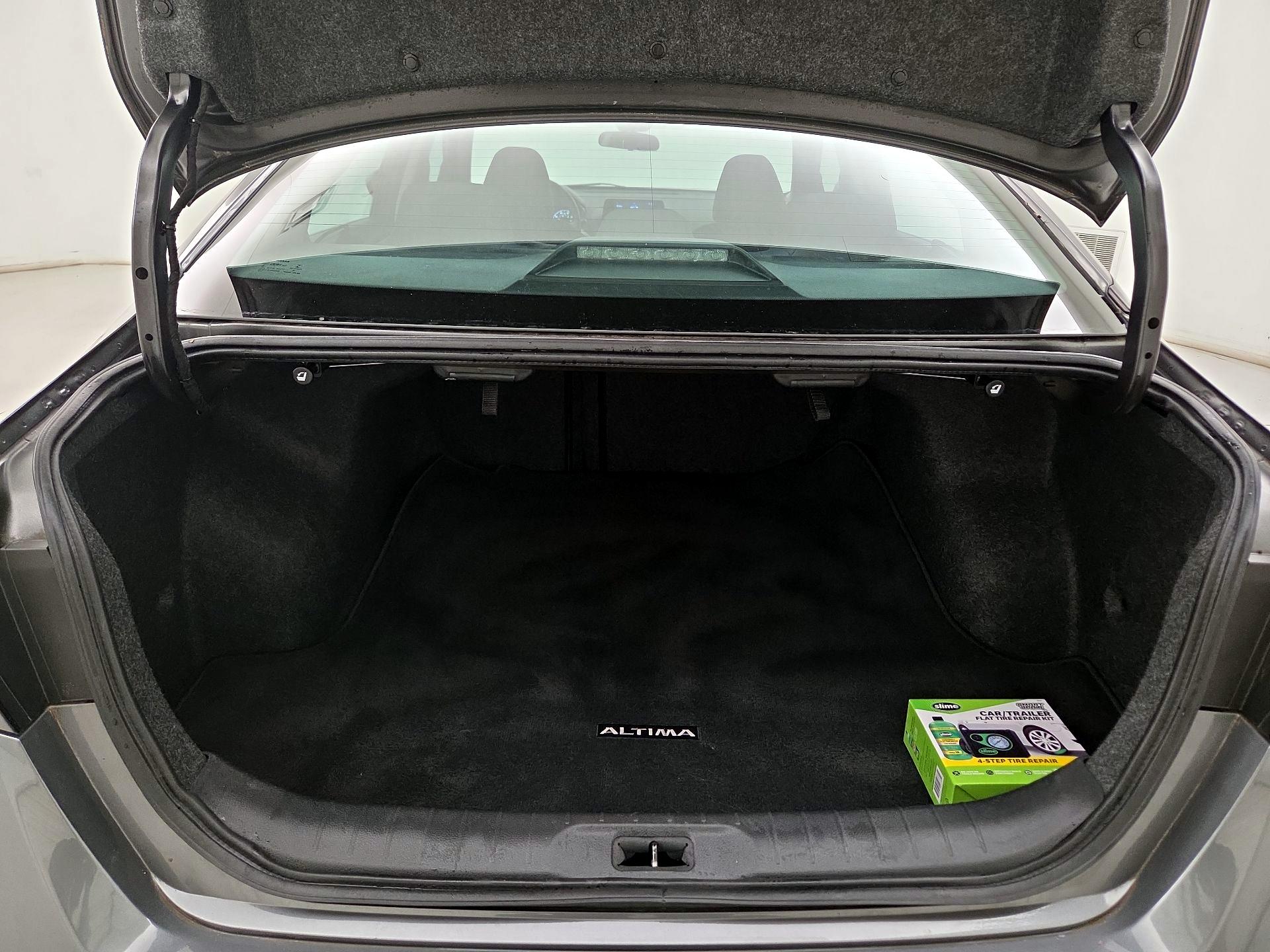 Thumbnail: 2022 Nissan Altima - 20