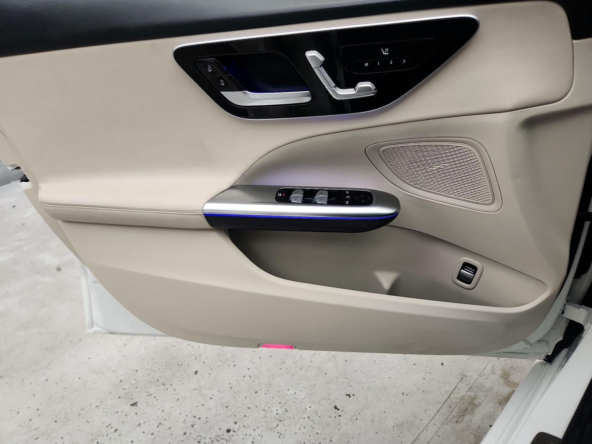 Thumbnail: 2022 Mercedes-Benz C-Class - 12