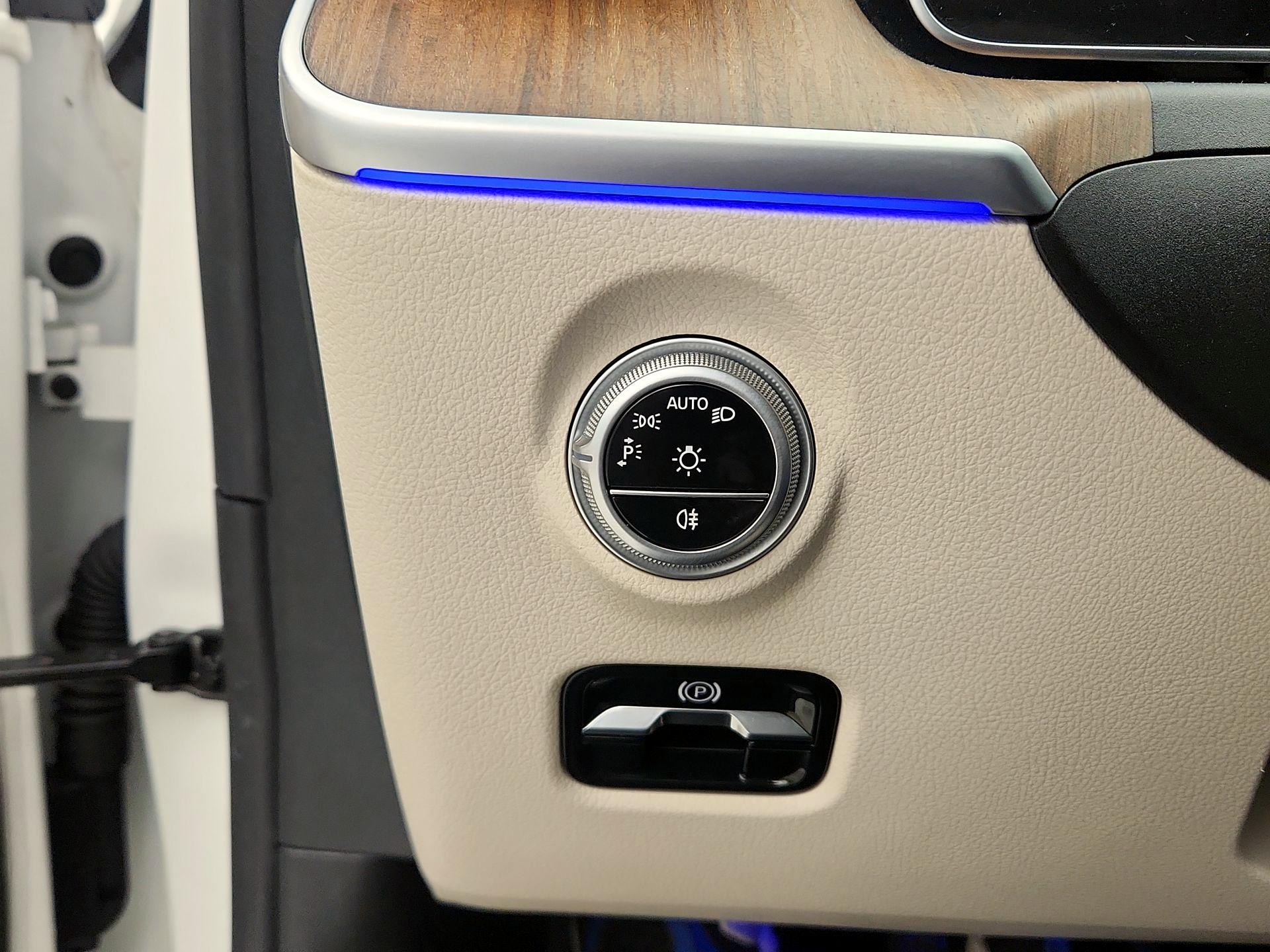 Thumbnail: 2022 Mercedes-Benz C-Class - 13