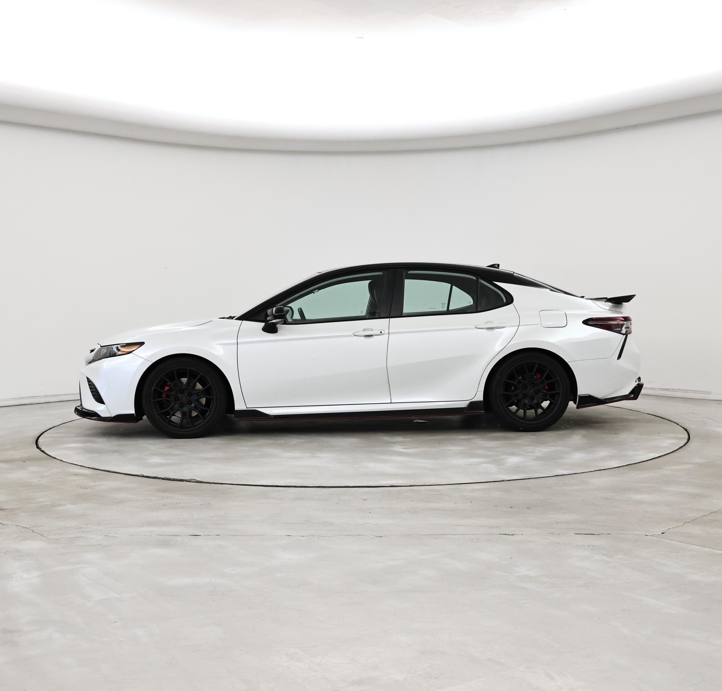 Thumbnail: 2022 Toyota Camry - 3