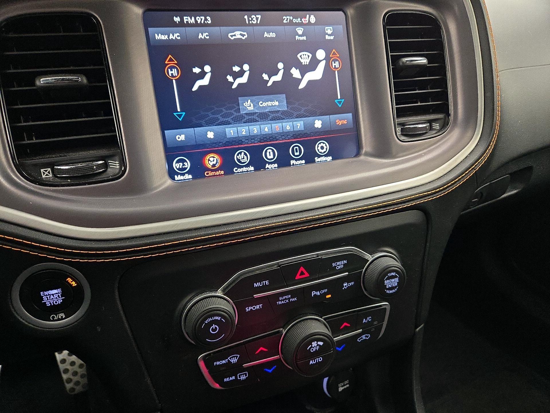 Thumbnail: 2022 Dodge Charger - 16