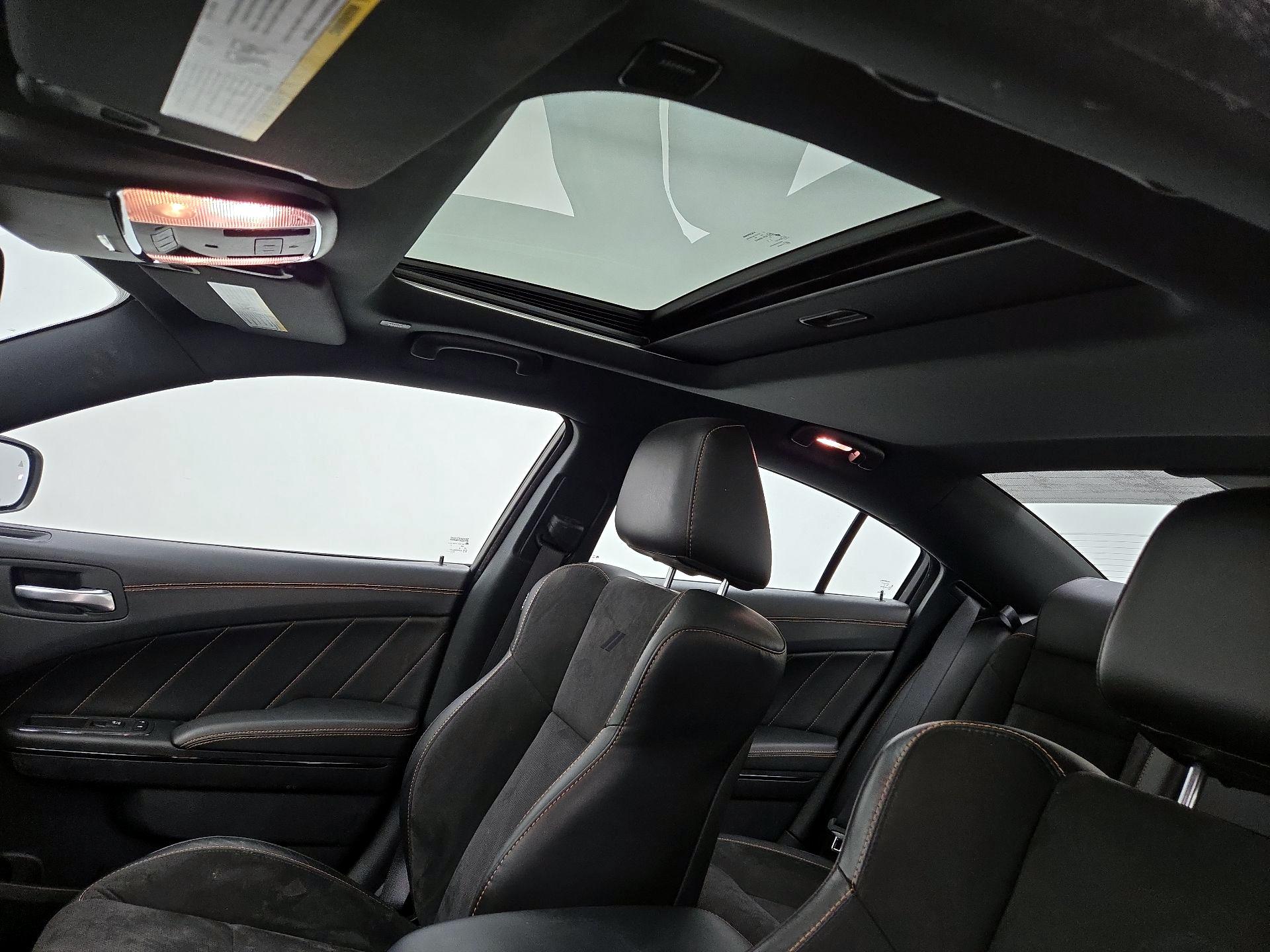 Thumbnail: 2022 Dodge Charger - 18