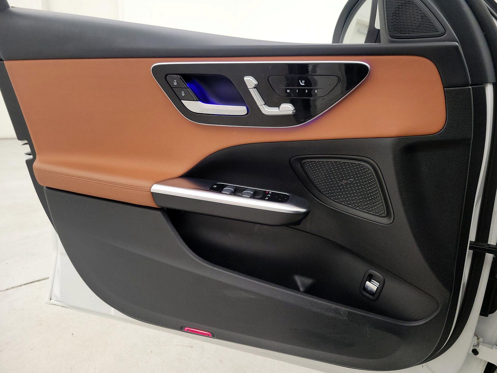 Thumbnail: 2023 Mercedes-Benz C-Class - 12