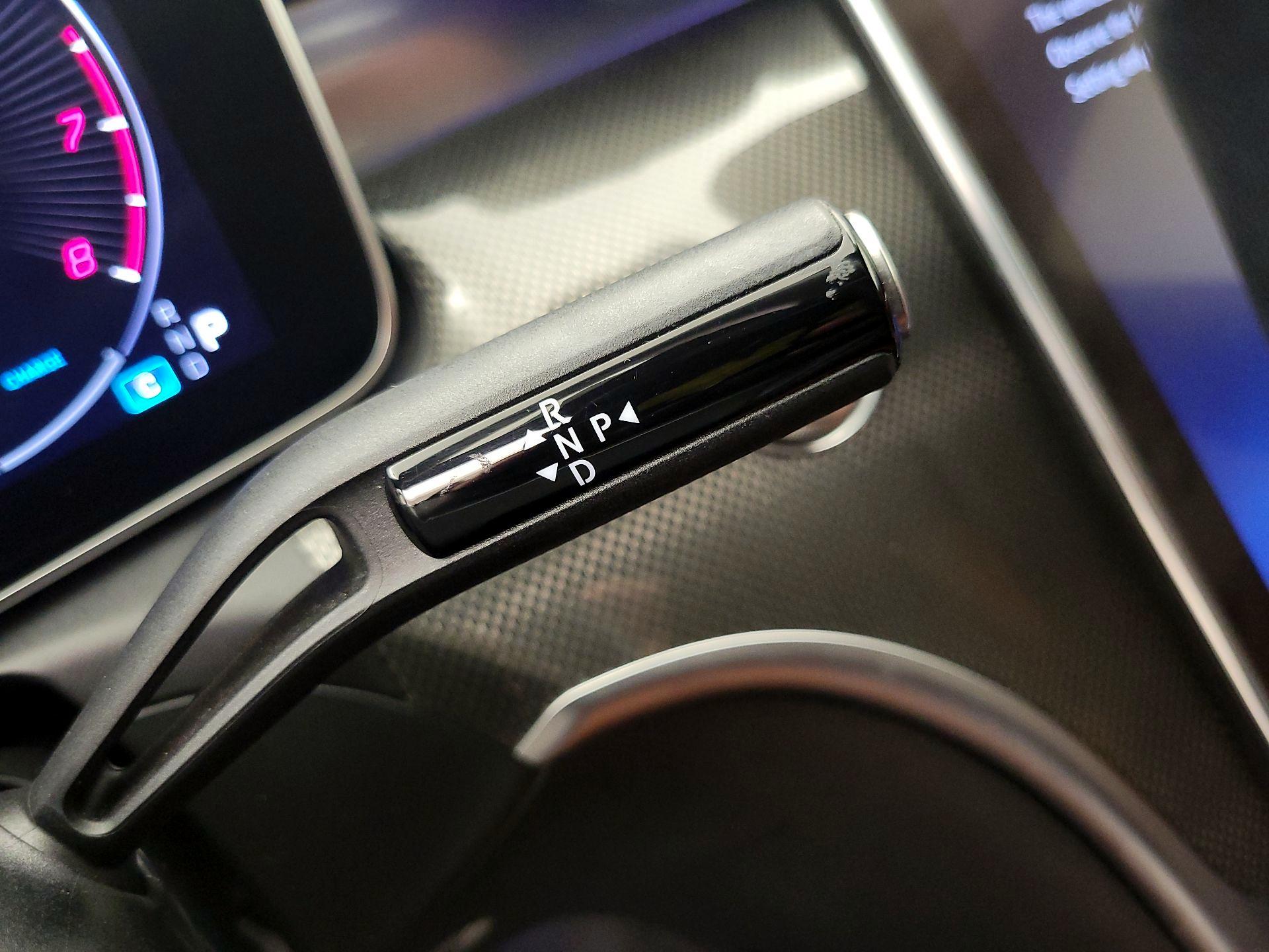 Thumbnail: 2023 Mercedes-Benz C-Class - 17