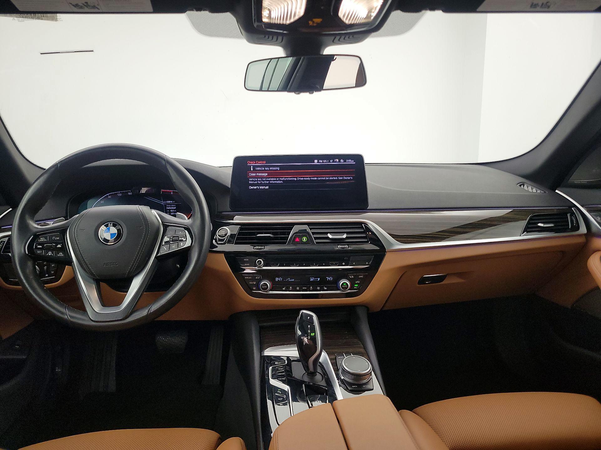 Thumbnail: 2021 BMW 5 Series - 9