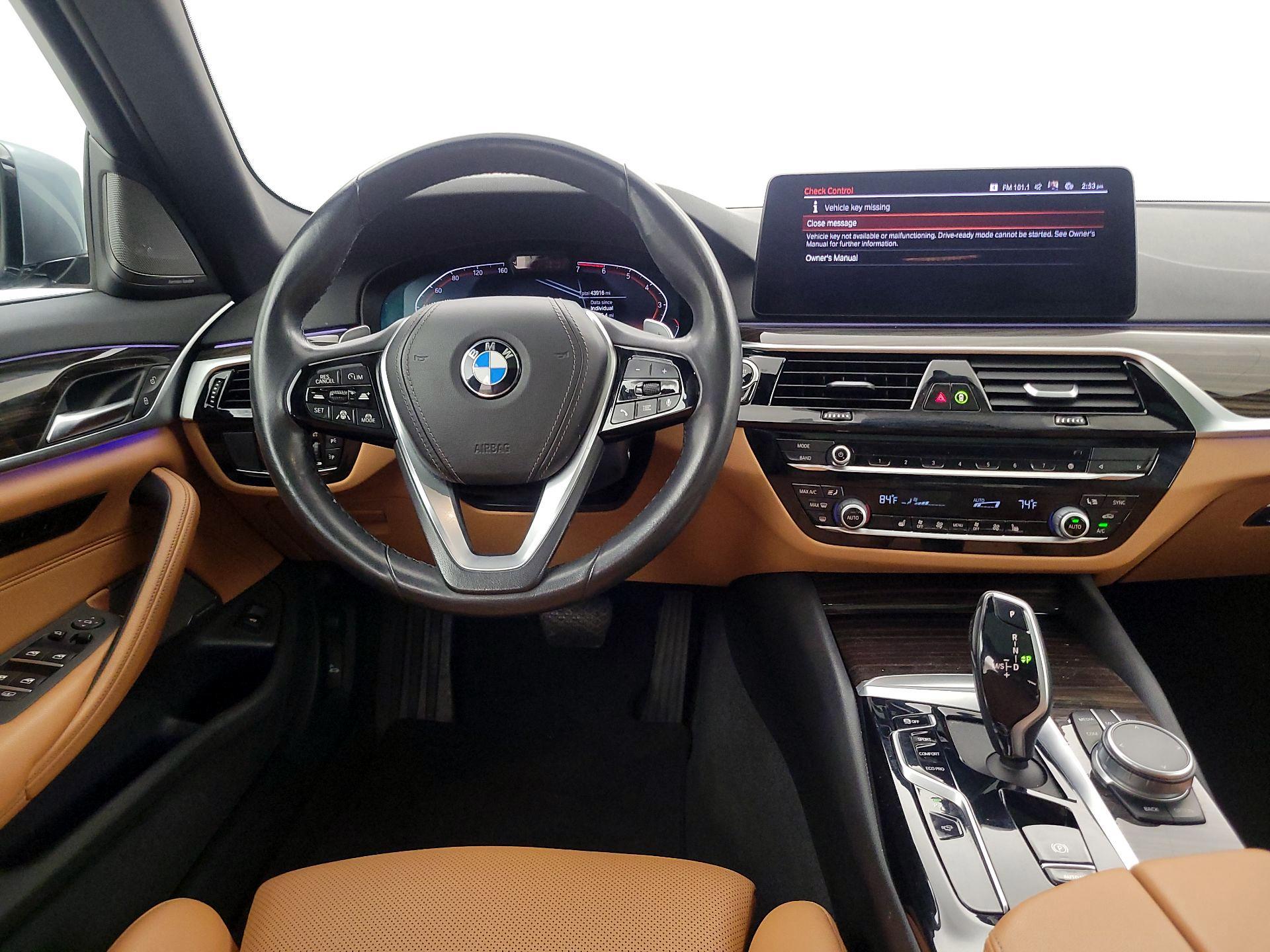 Thumbnail: 2021 BMW 5 Series - 10