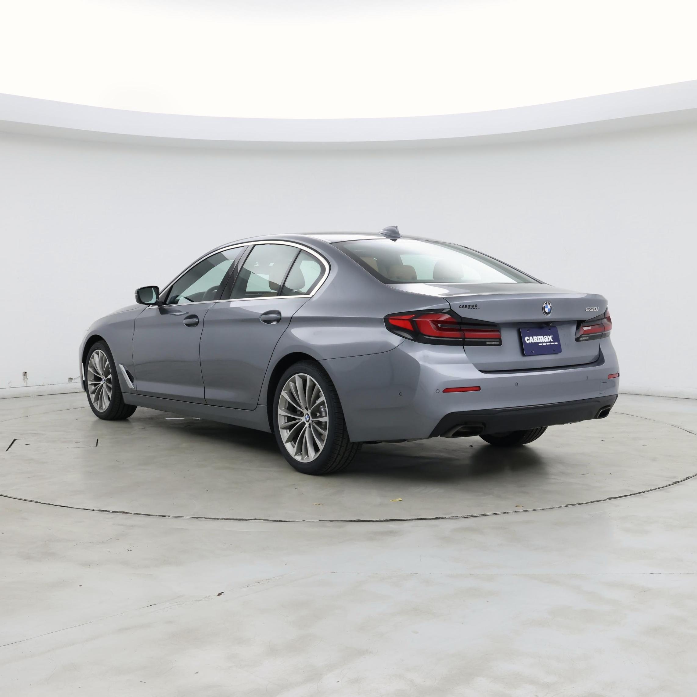 Thumbnail: 2021 BMW 5 Series - 2