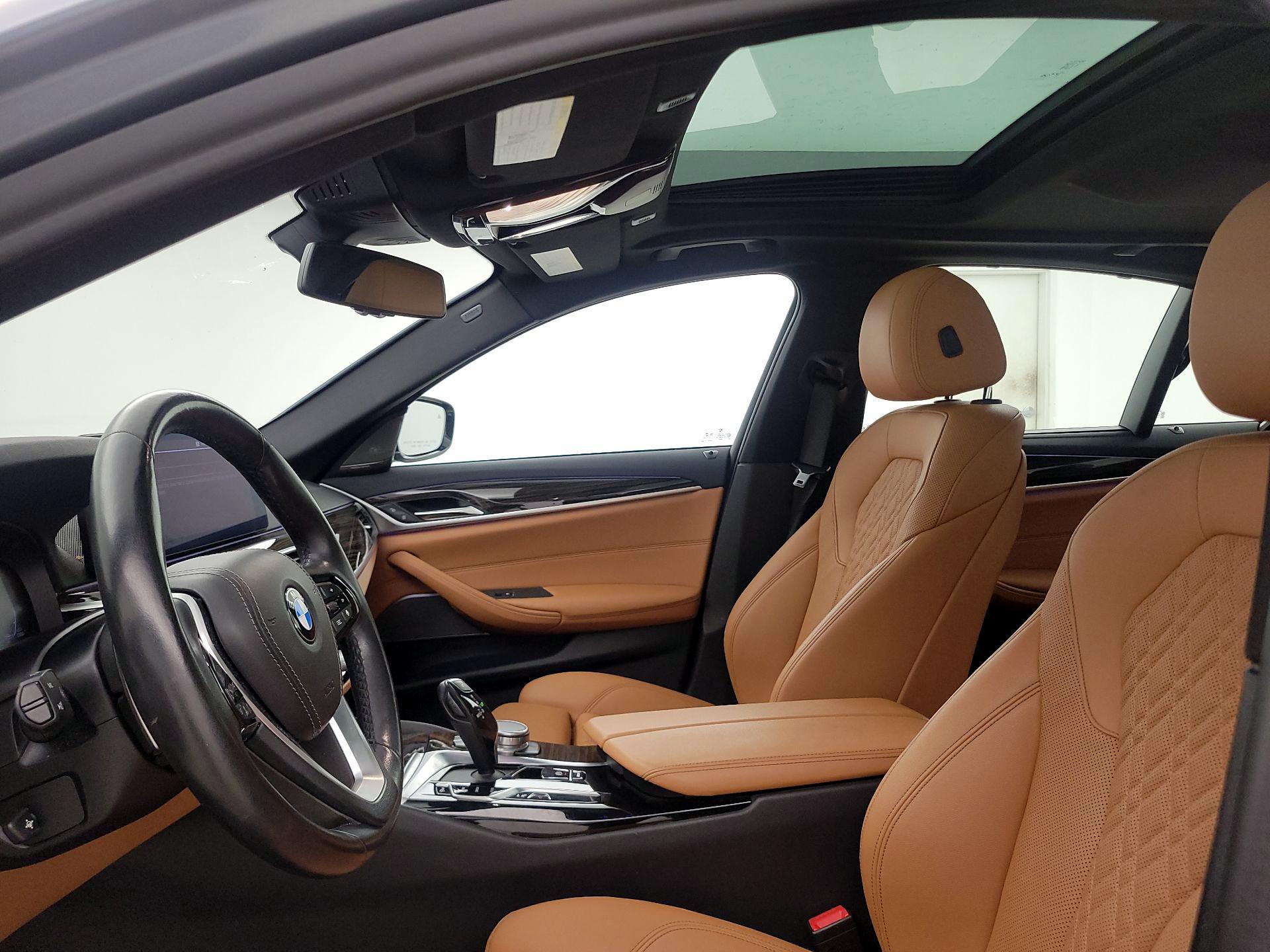 Thumbnail: 2021 BMW 5 Series - 20