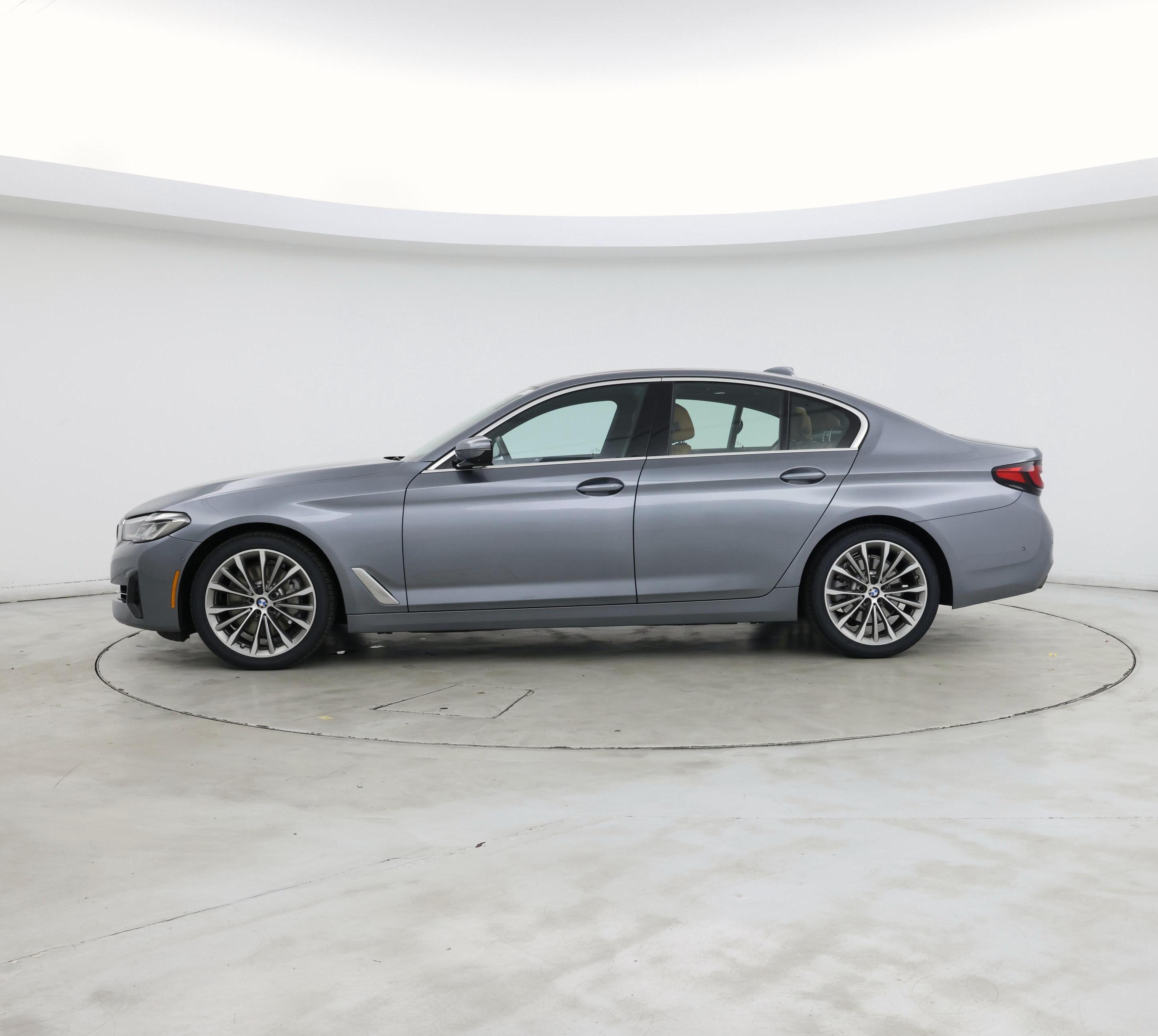 Thumbnail: 2021 BMW 5 Series - 3