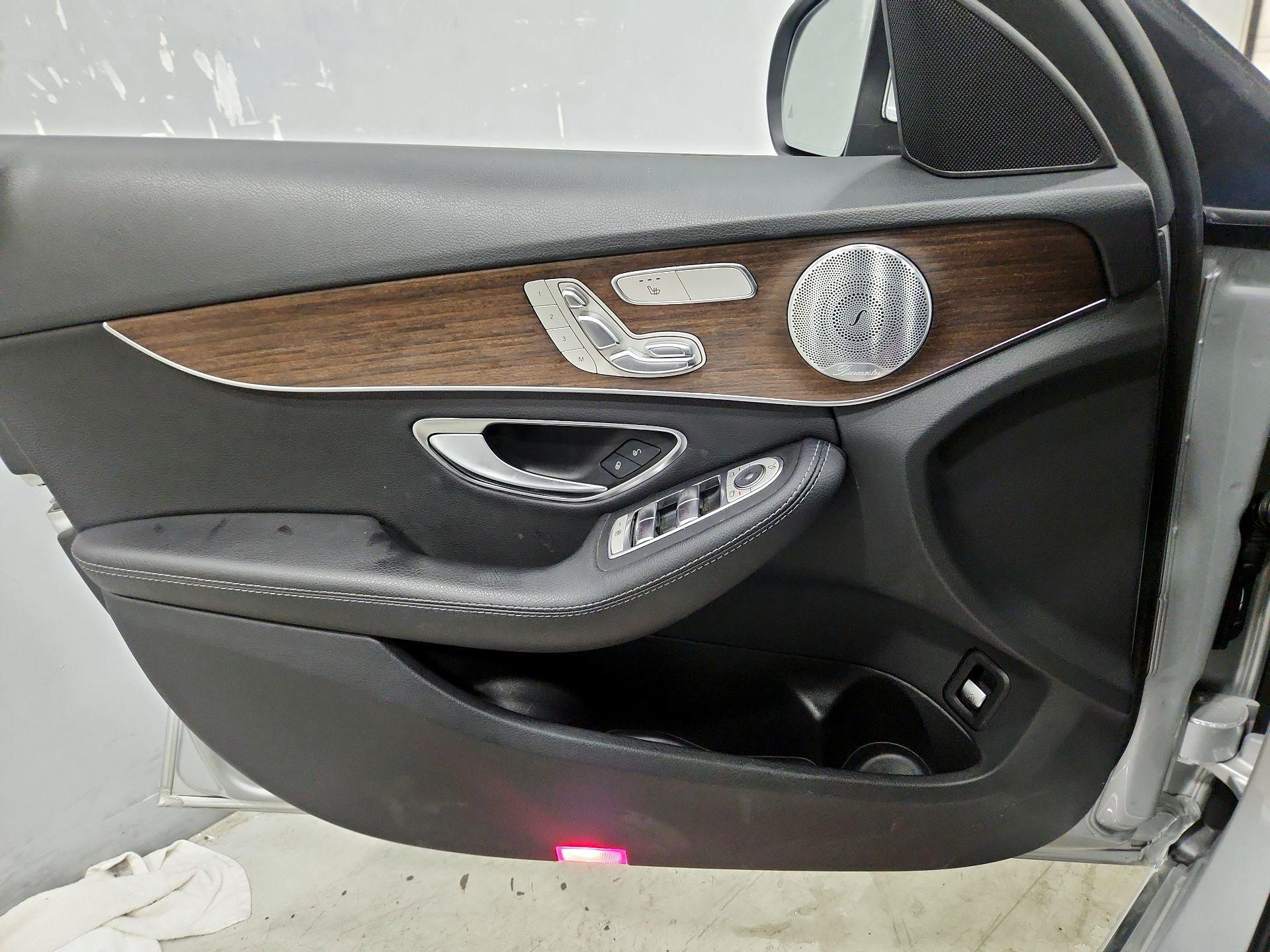 Thumbnail: 2020 Mercedes-Benz C-Class - 12