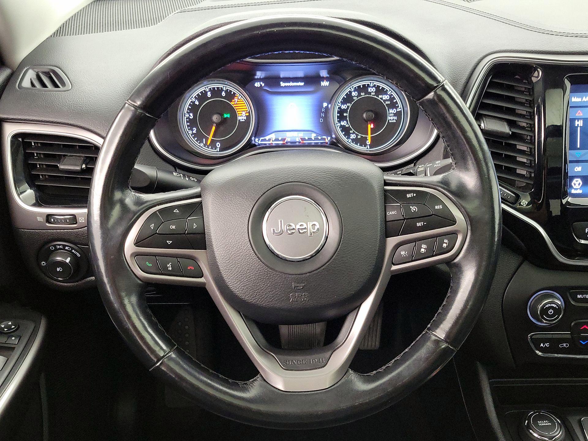 Thumbnail: 2021 Jeep Cherokee - 10