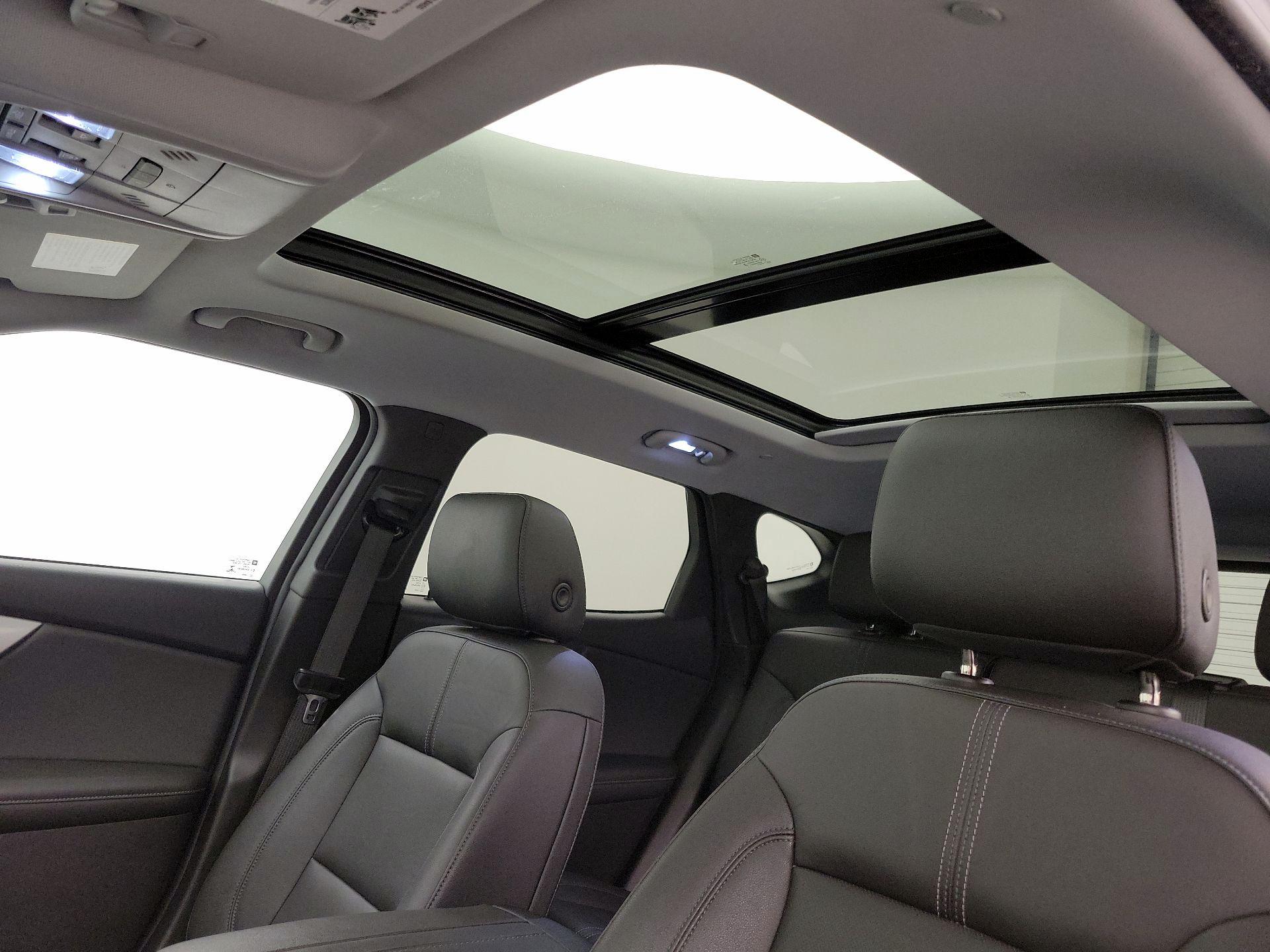 Thumbnail: 2022 Chevrolet Blazer - 20