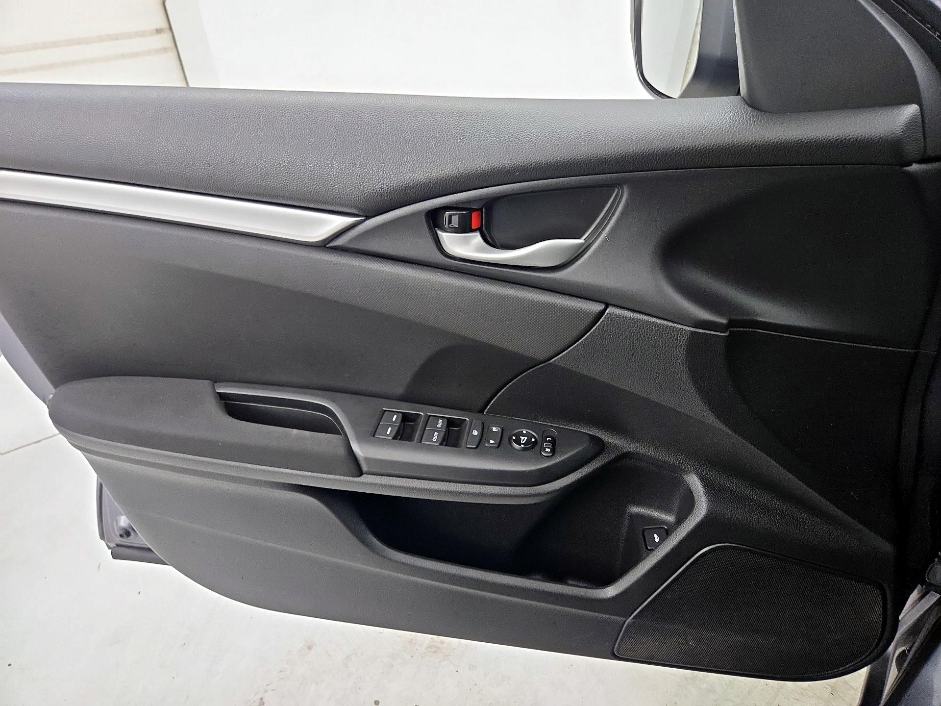 Thumbnail: 2020 Honda Civic - 12