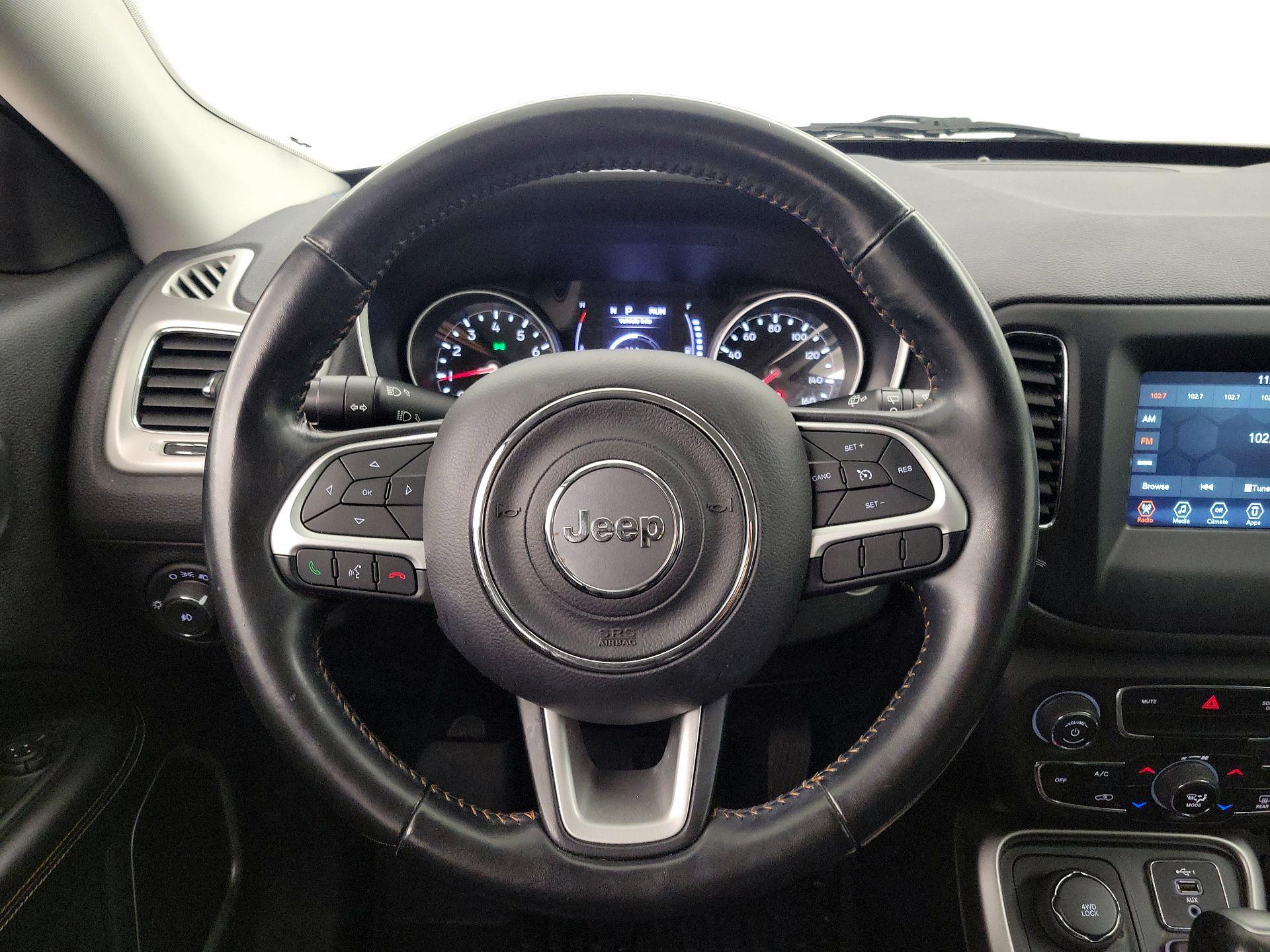 Thumbnail: 2020 Jeep Compass - 10