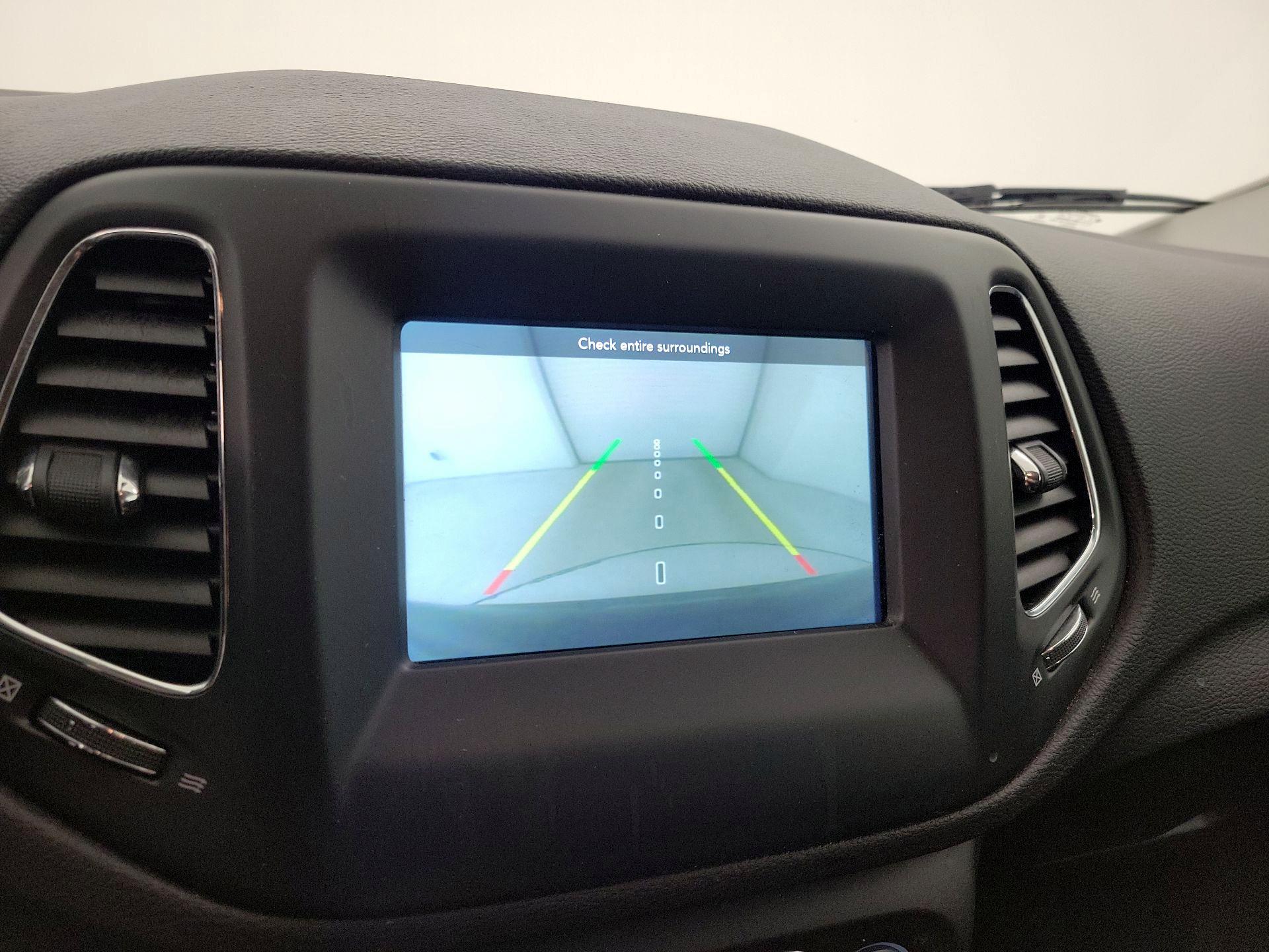 Thumbnail: 2020 Jeep Compass - 14